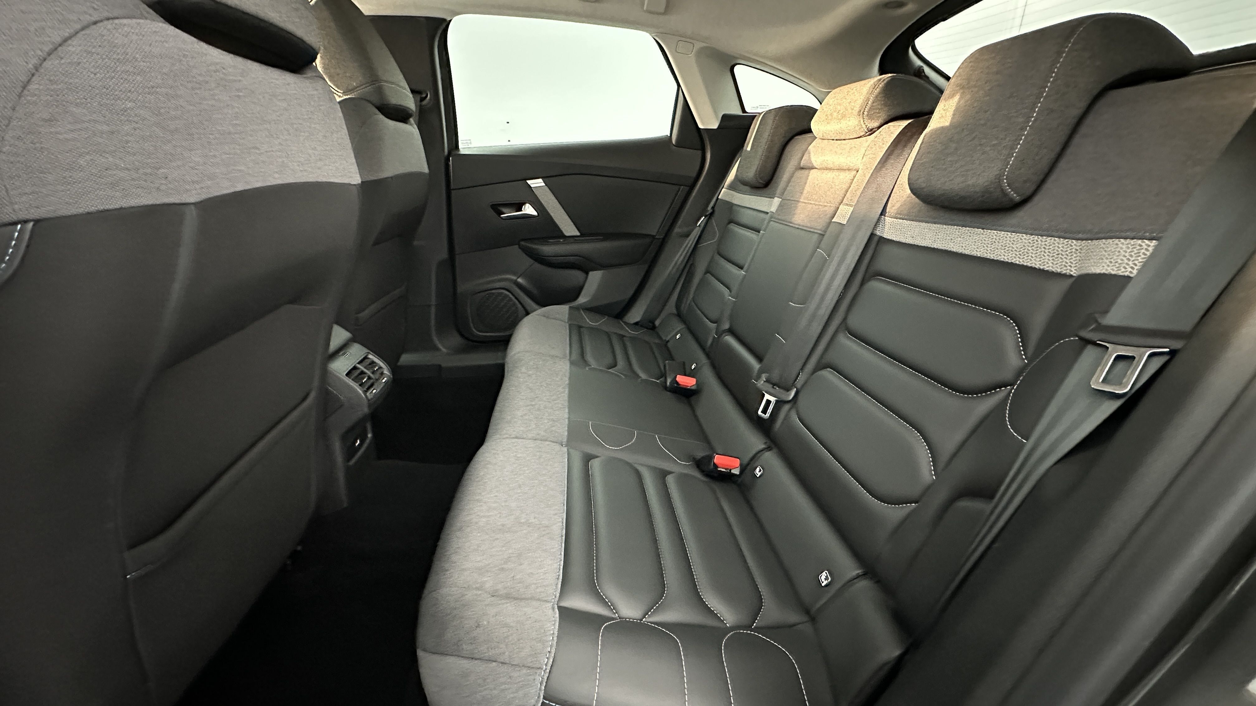 Citroën C4 - Image 9