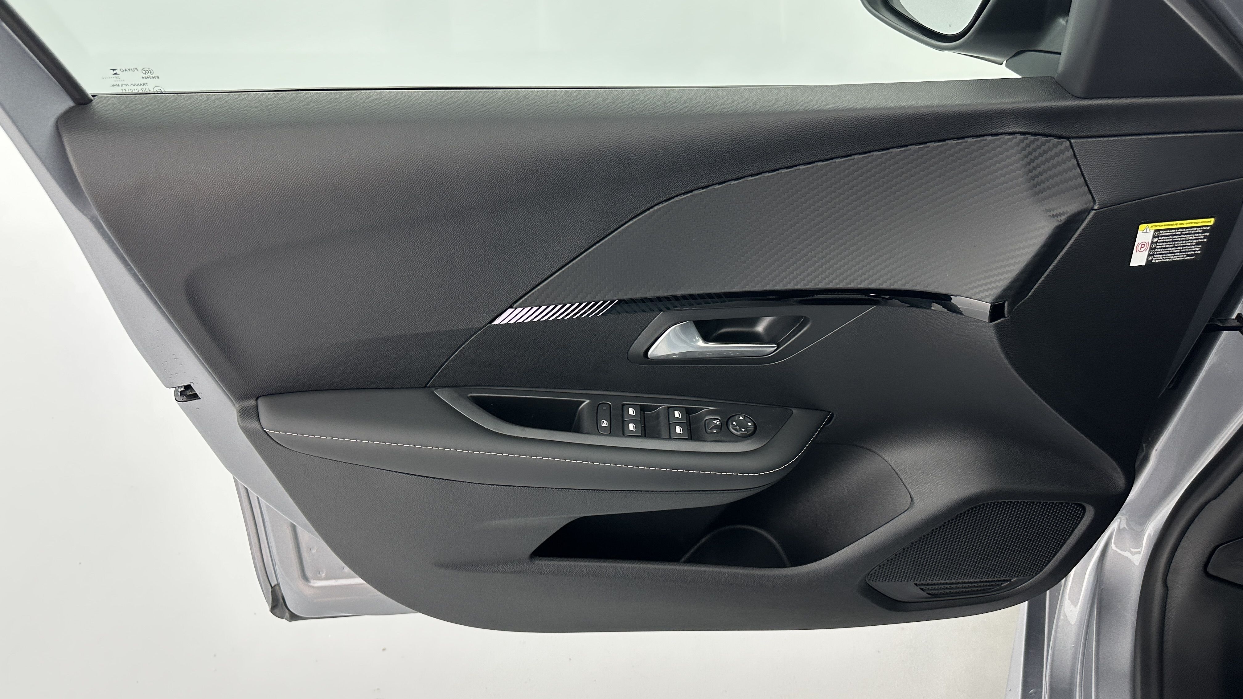 Peugeot 208 - Image 12