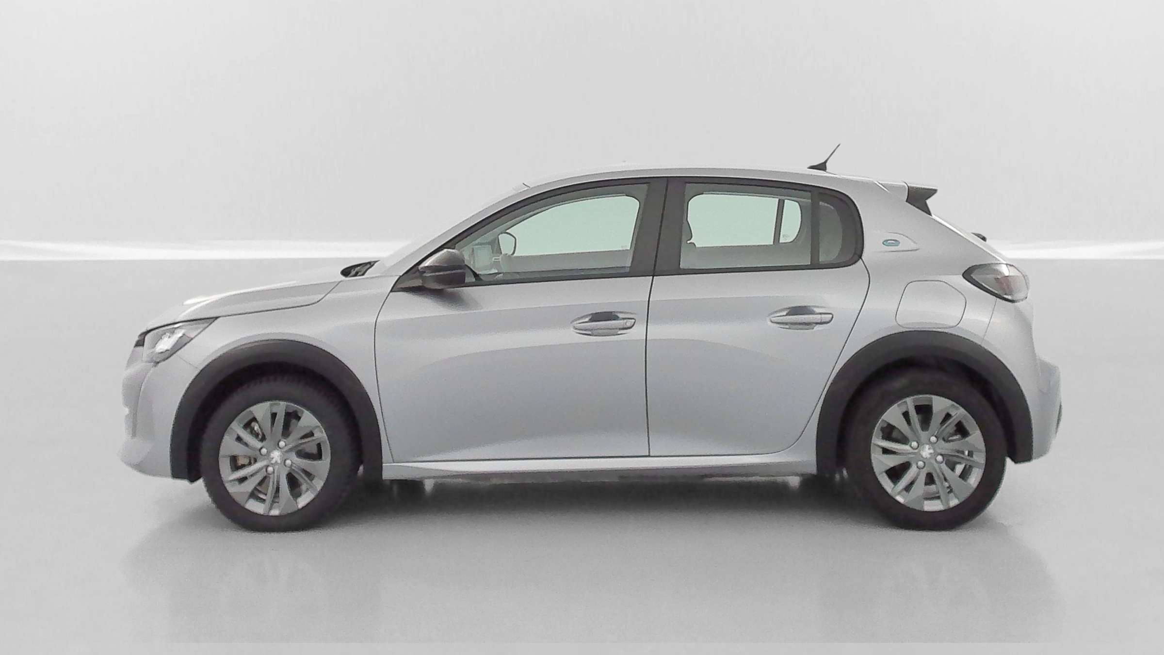 Peugeot E-208 - Image 4