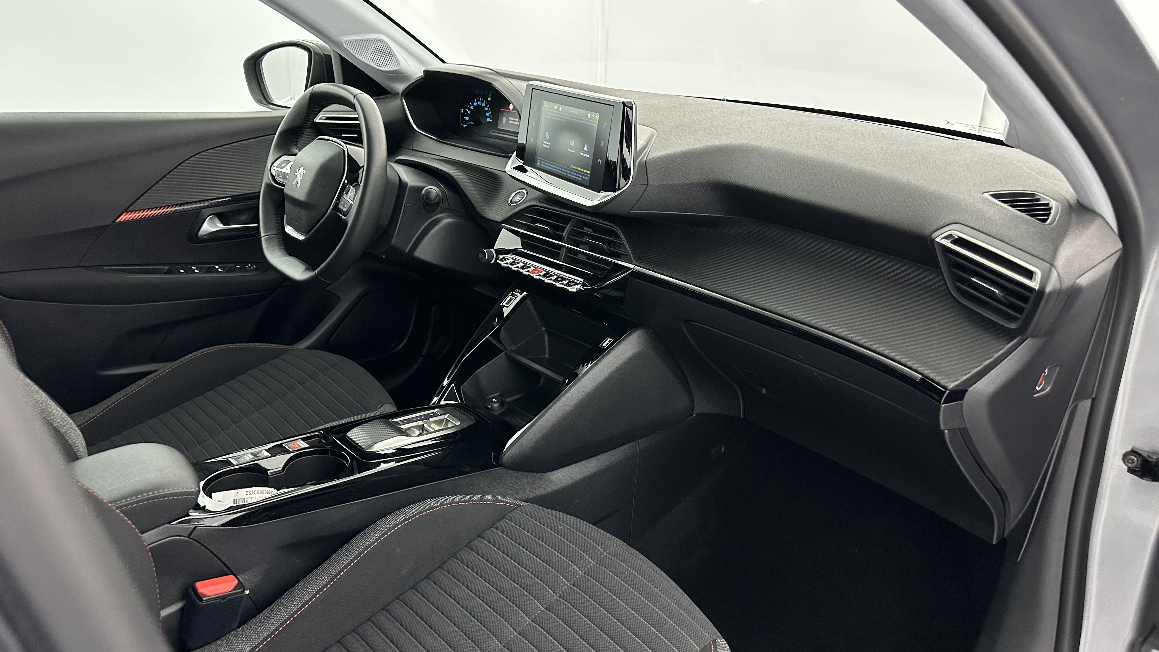 Peugeot E-208 - Image 8