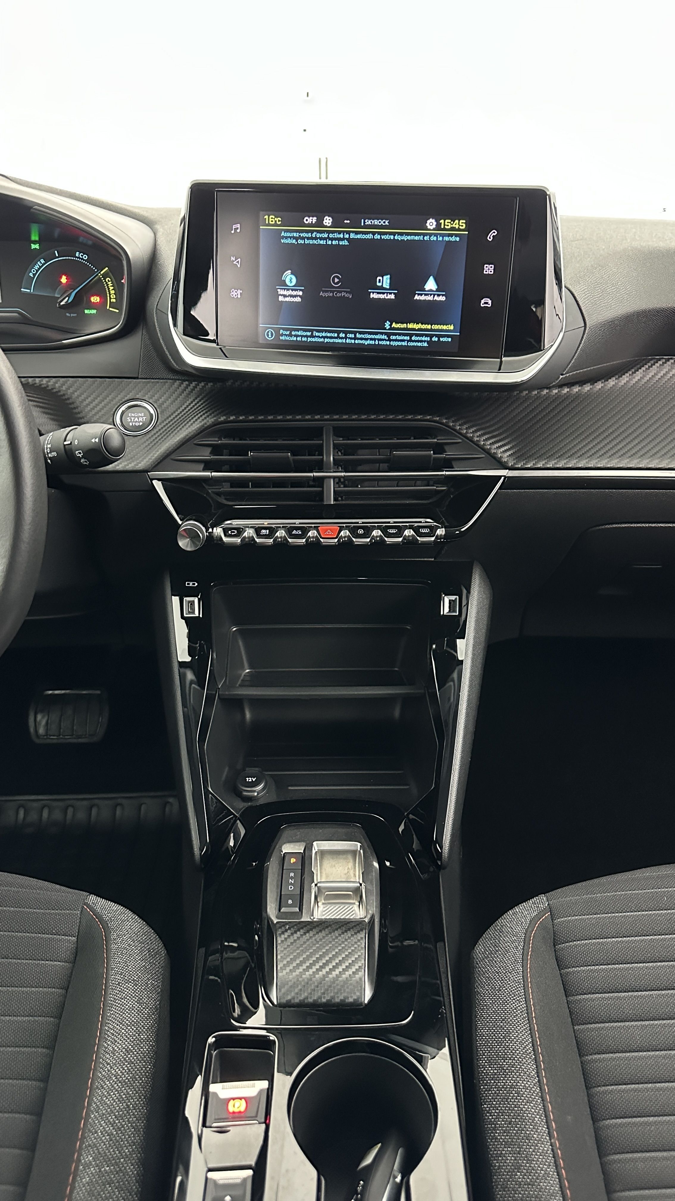 Peugeot E-208 - Image 15