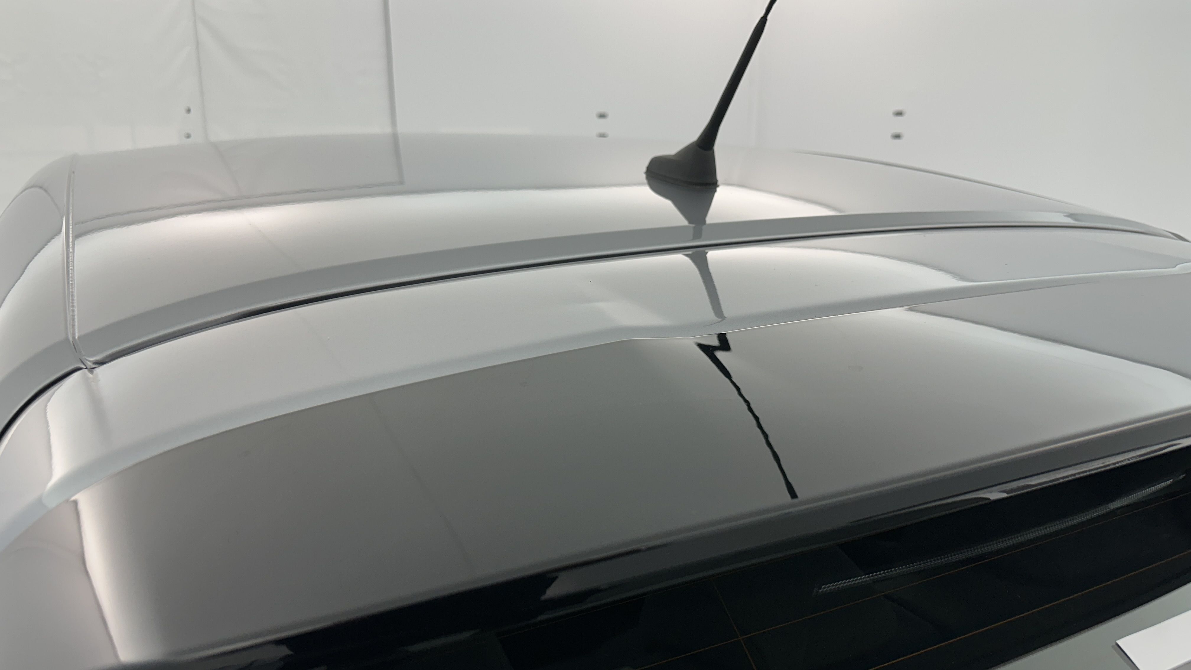 Peugeot E-208 - Image 22