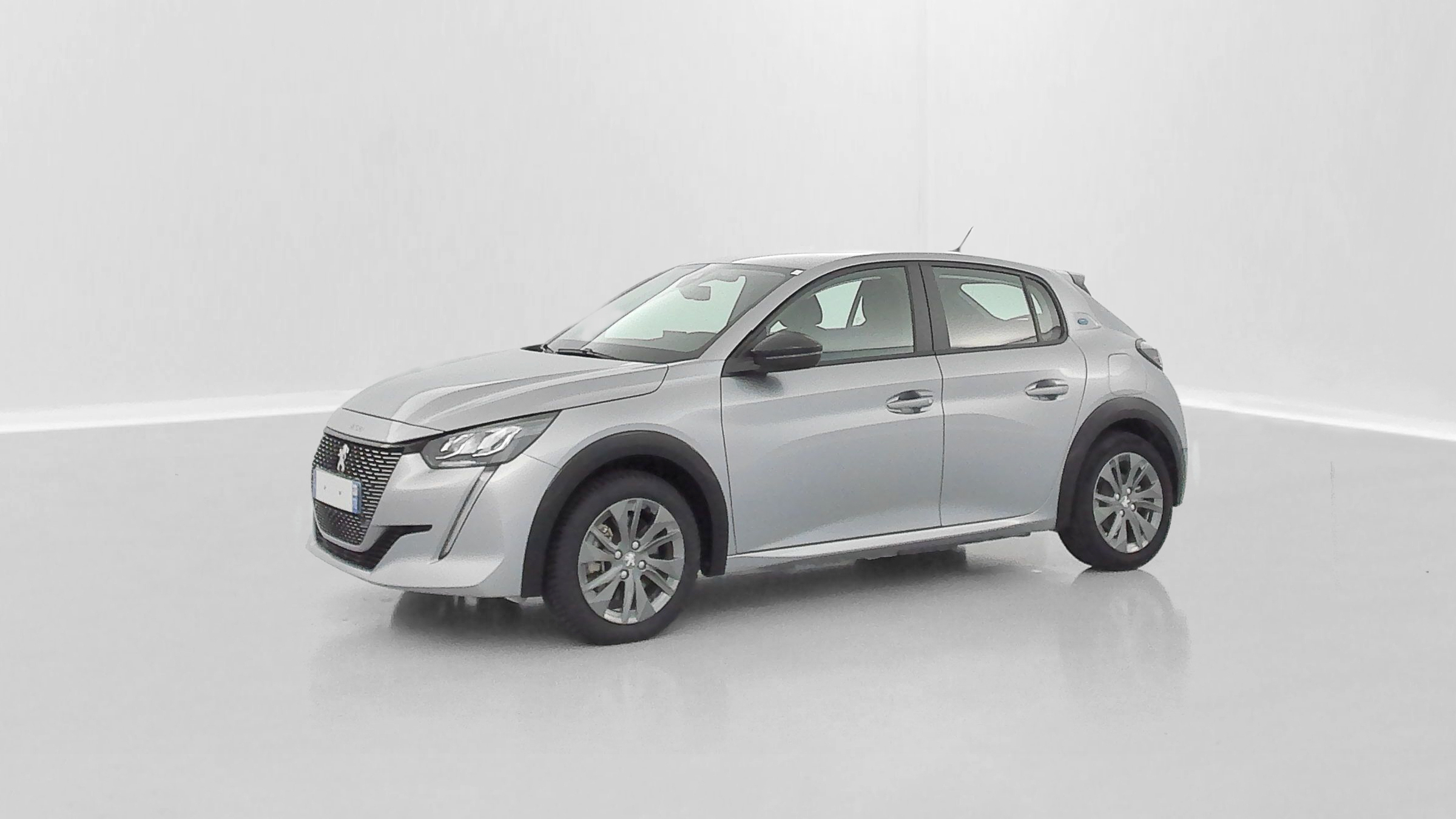 Peugeot E-208 - Image 27