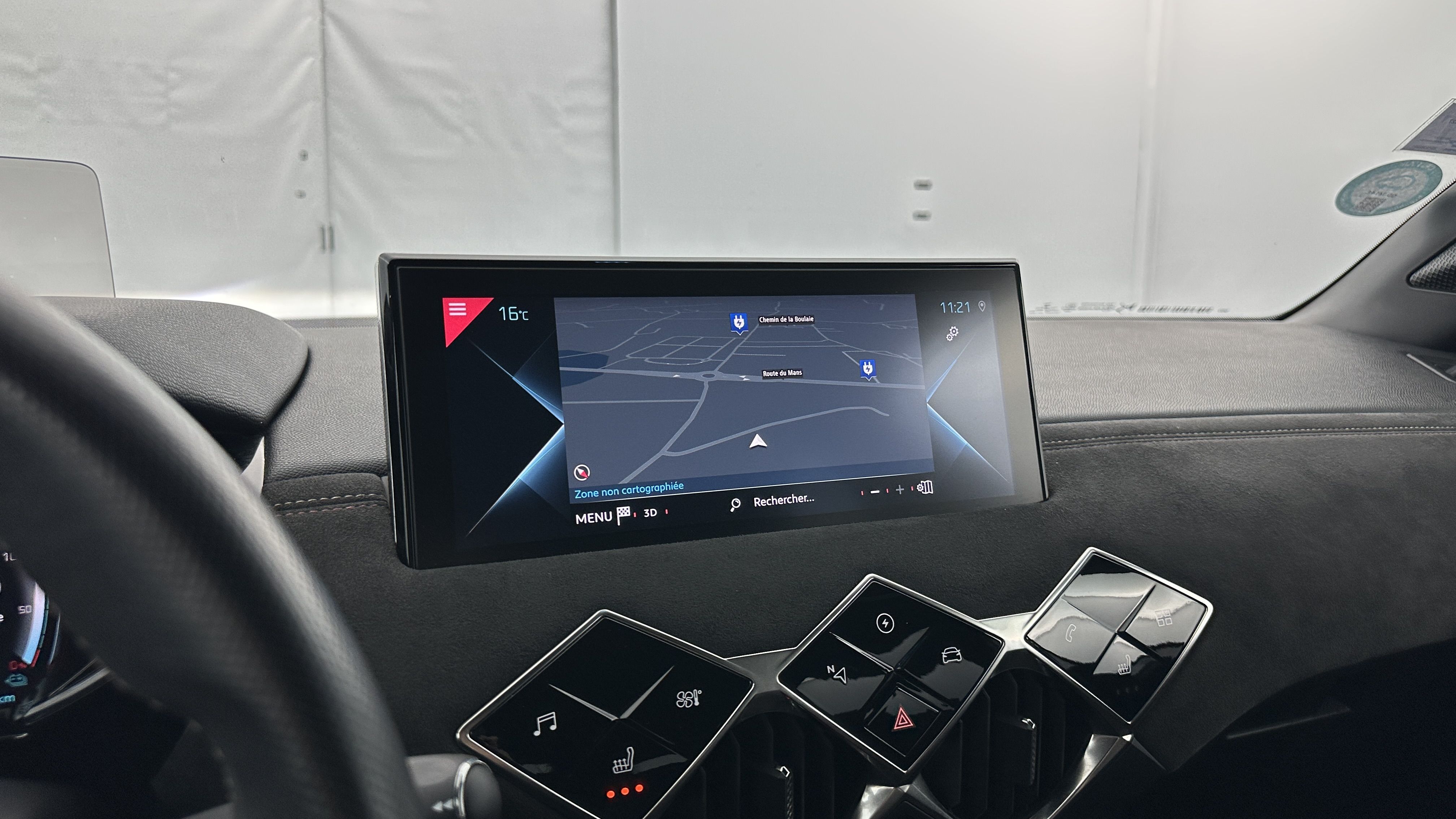 DS DS3 Crossback - Image 19