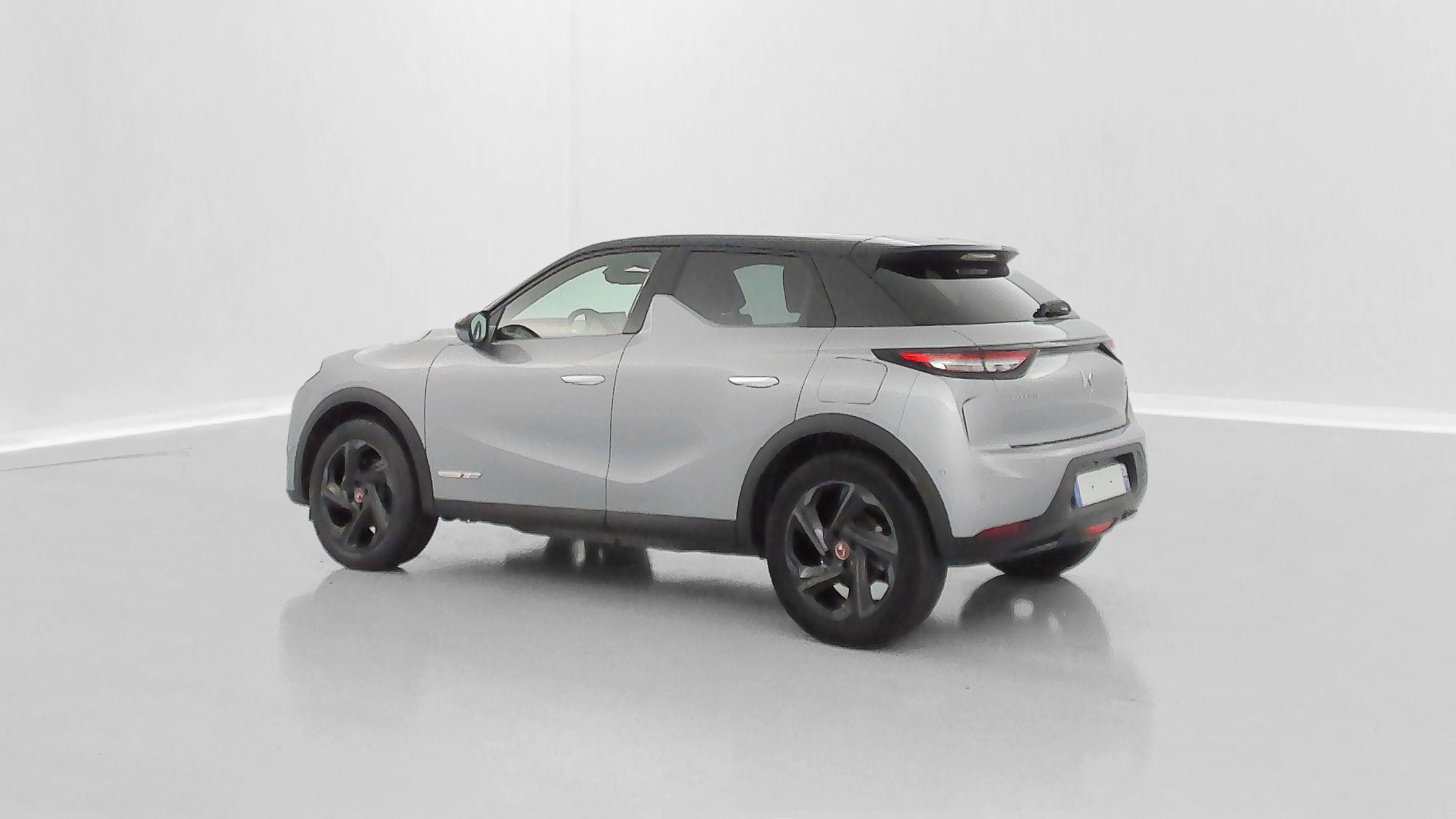 DS DS3 Crossback - Image 34