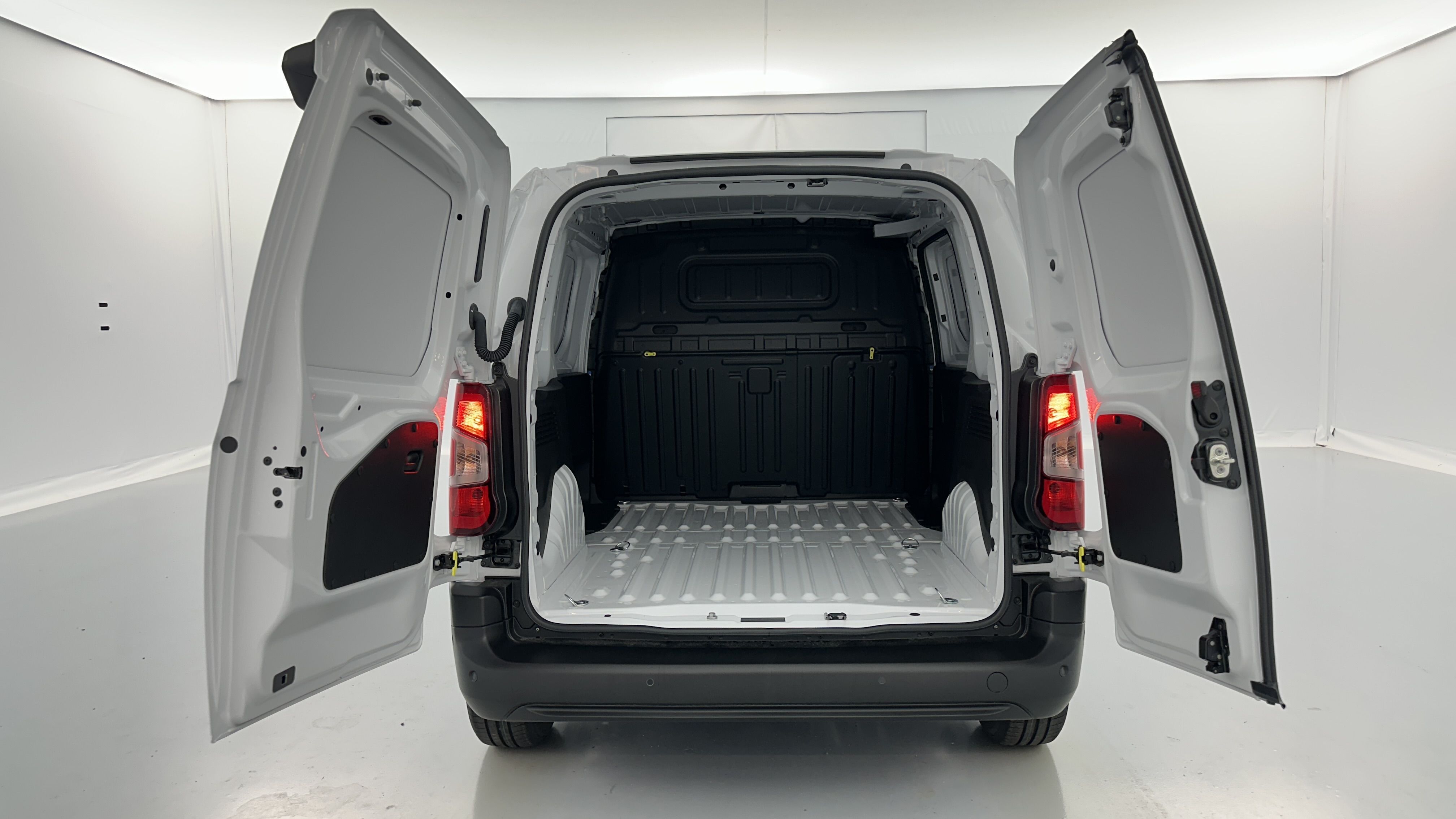 Peugeot PARTNER CABINE APPROFONDIE NOUVEAU - Image 9