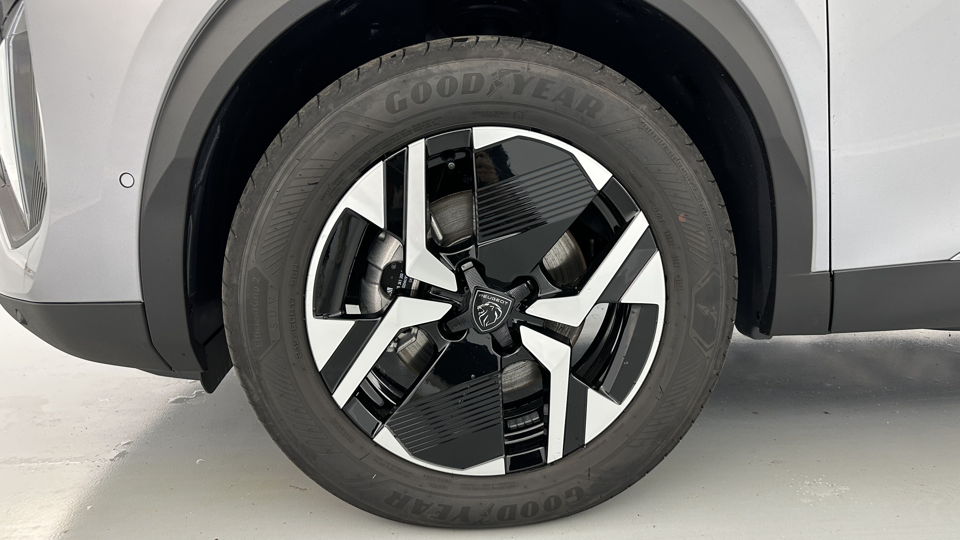 Peugeot 2008 - Image 12