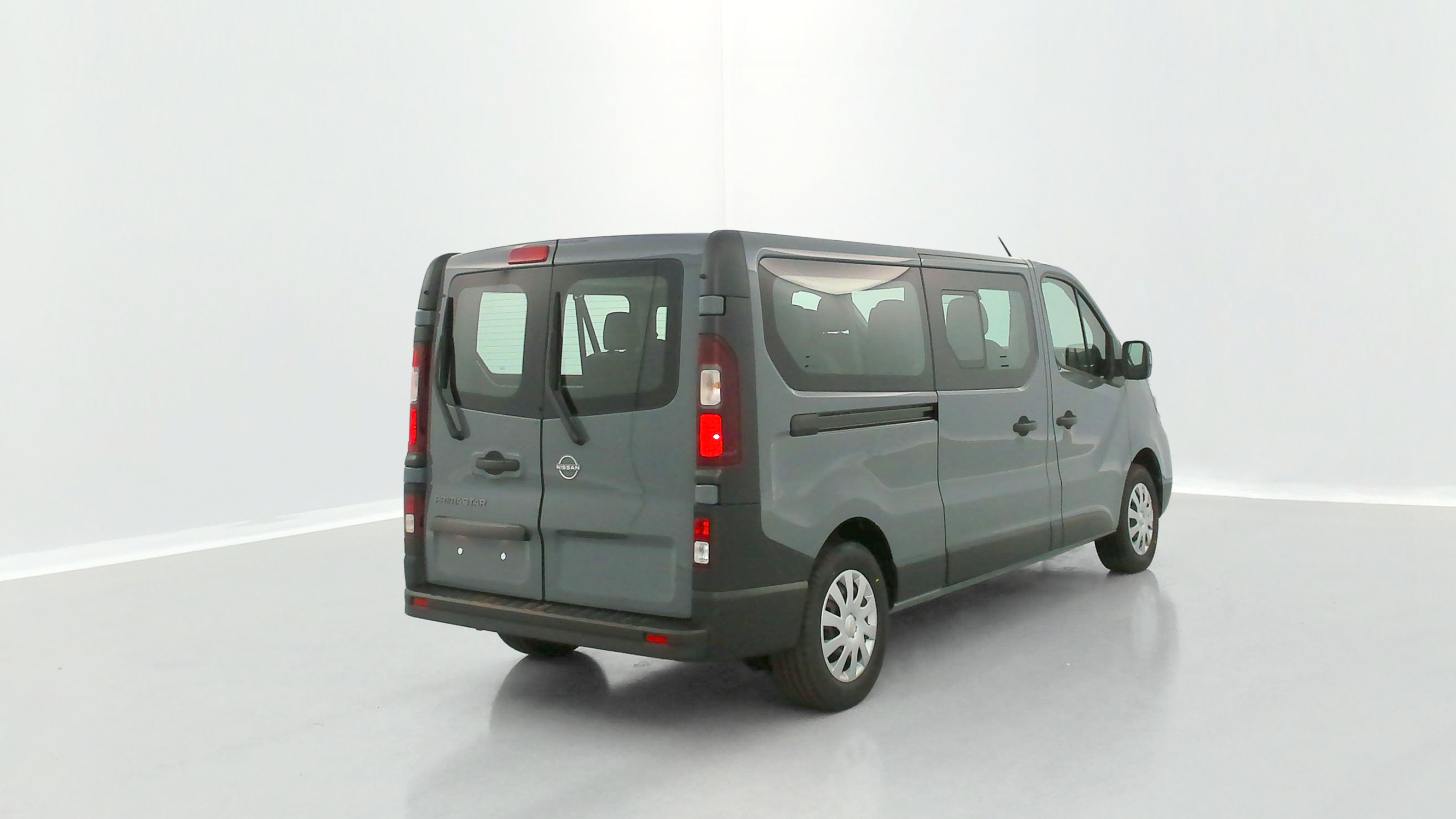 Nissan PRIMASTAR COMBI - Image 17