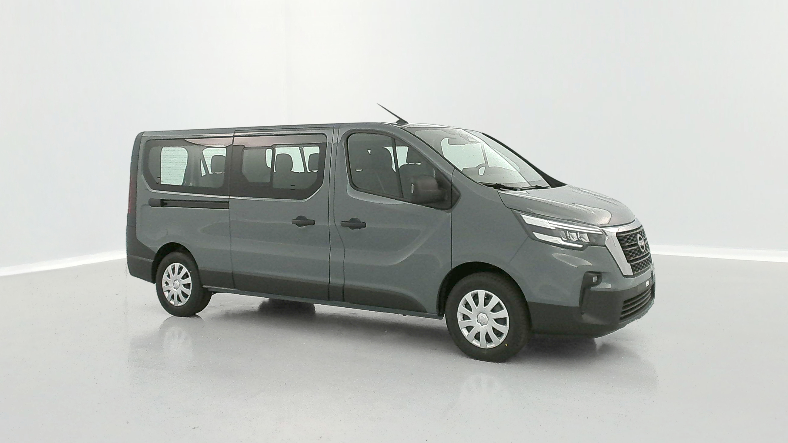 Nissan PRIMASTAR COMBI - Image 22