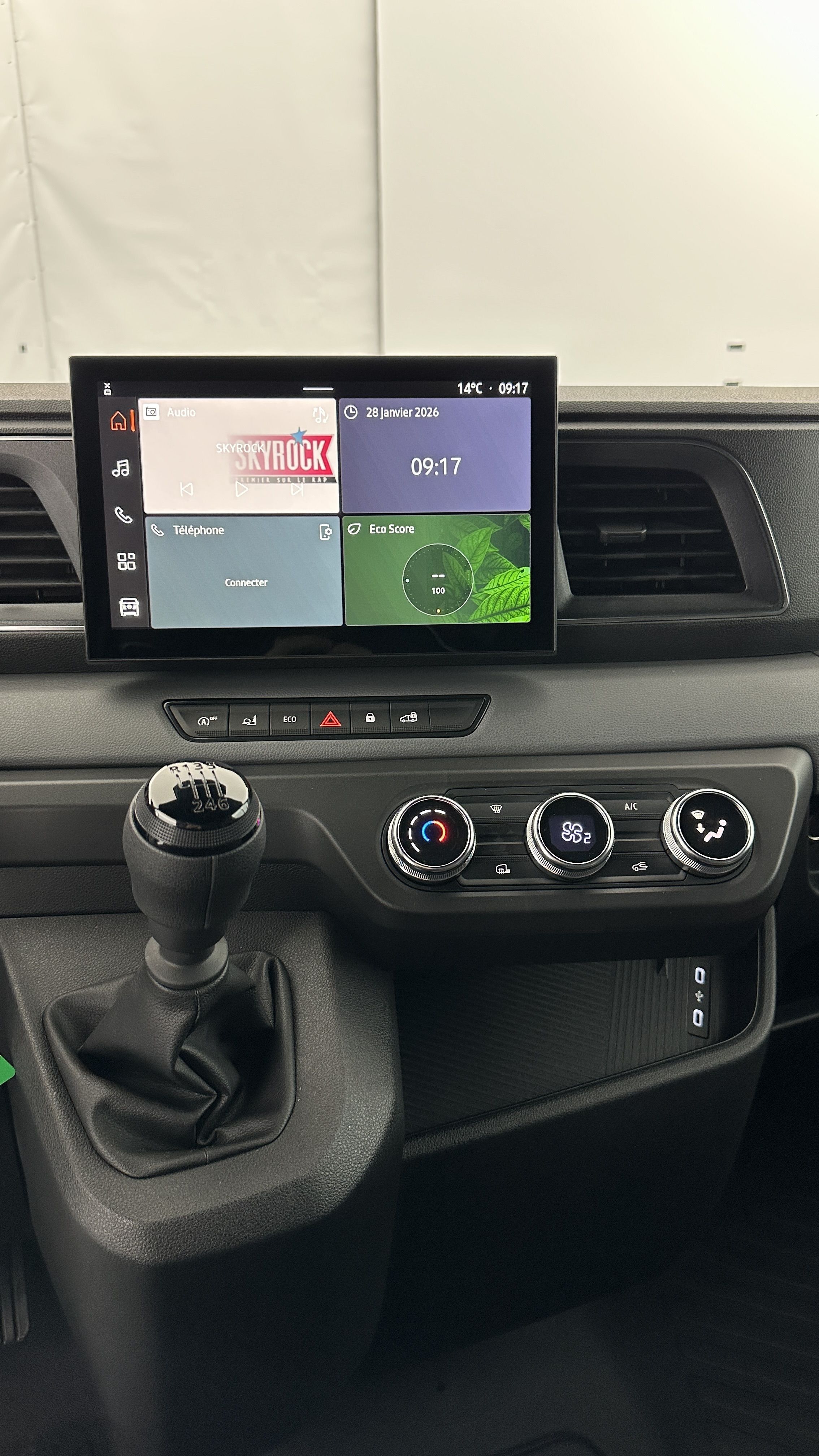 Nissan Interstar Fourgon - Image 12