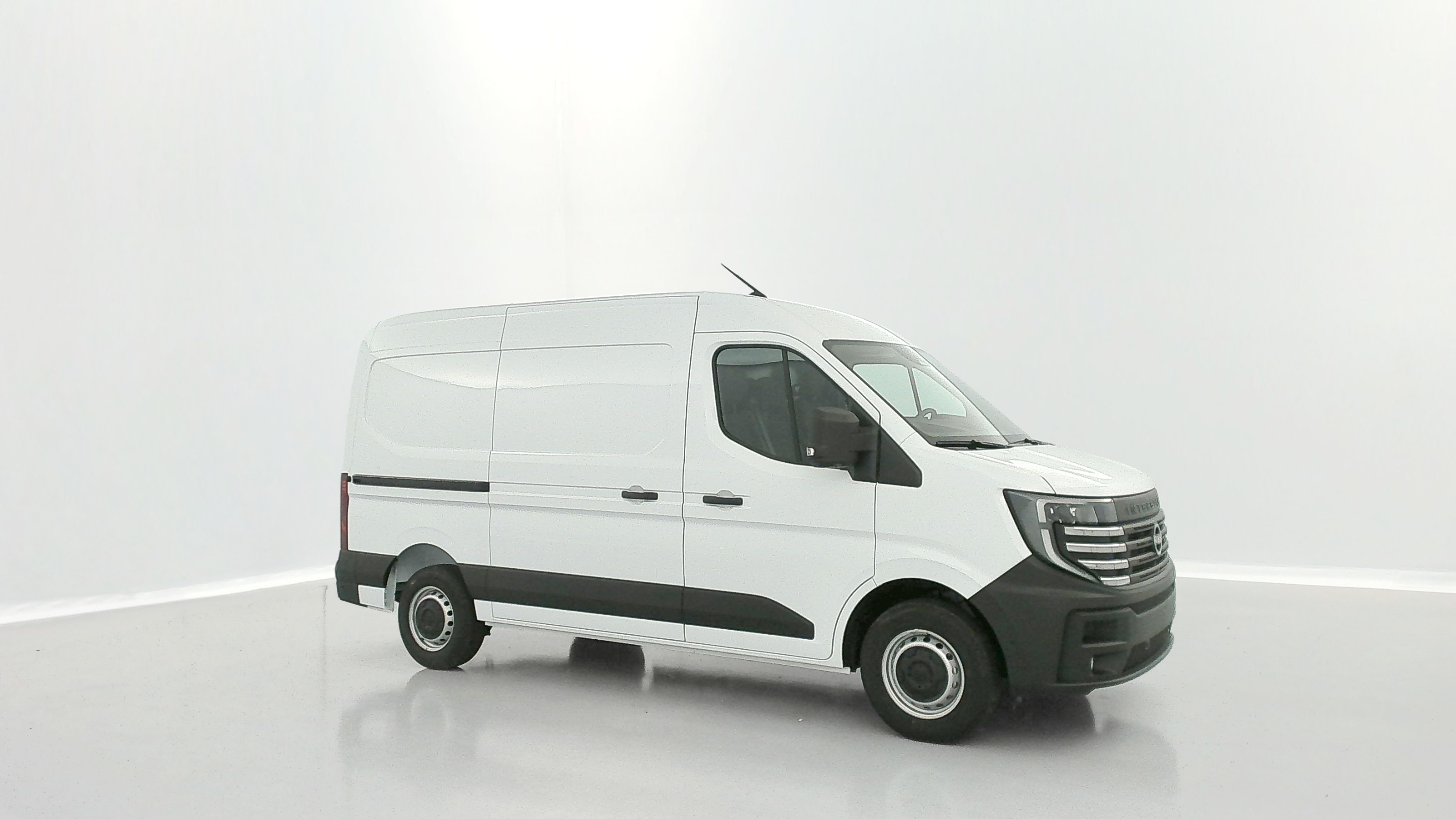 Nissan Interstar Fourgon - Image 23
