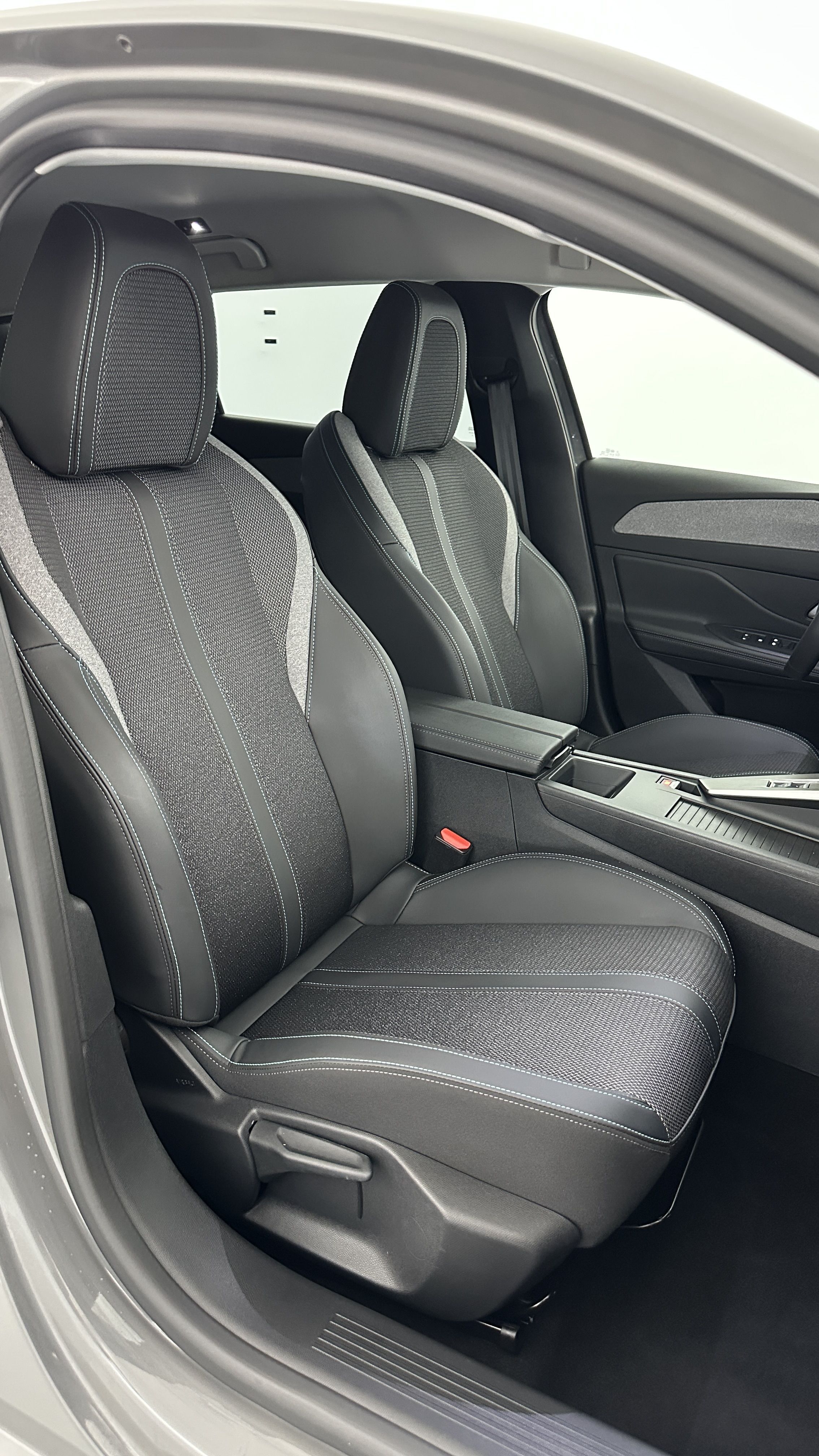 Peugeot 308 SW - Image 18