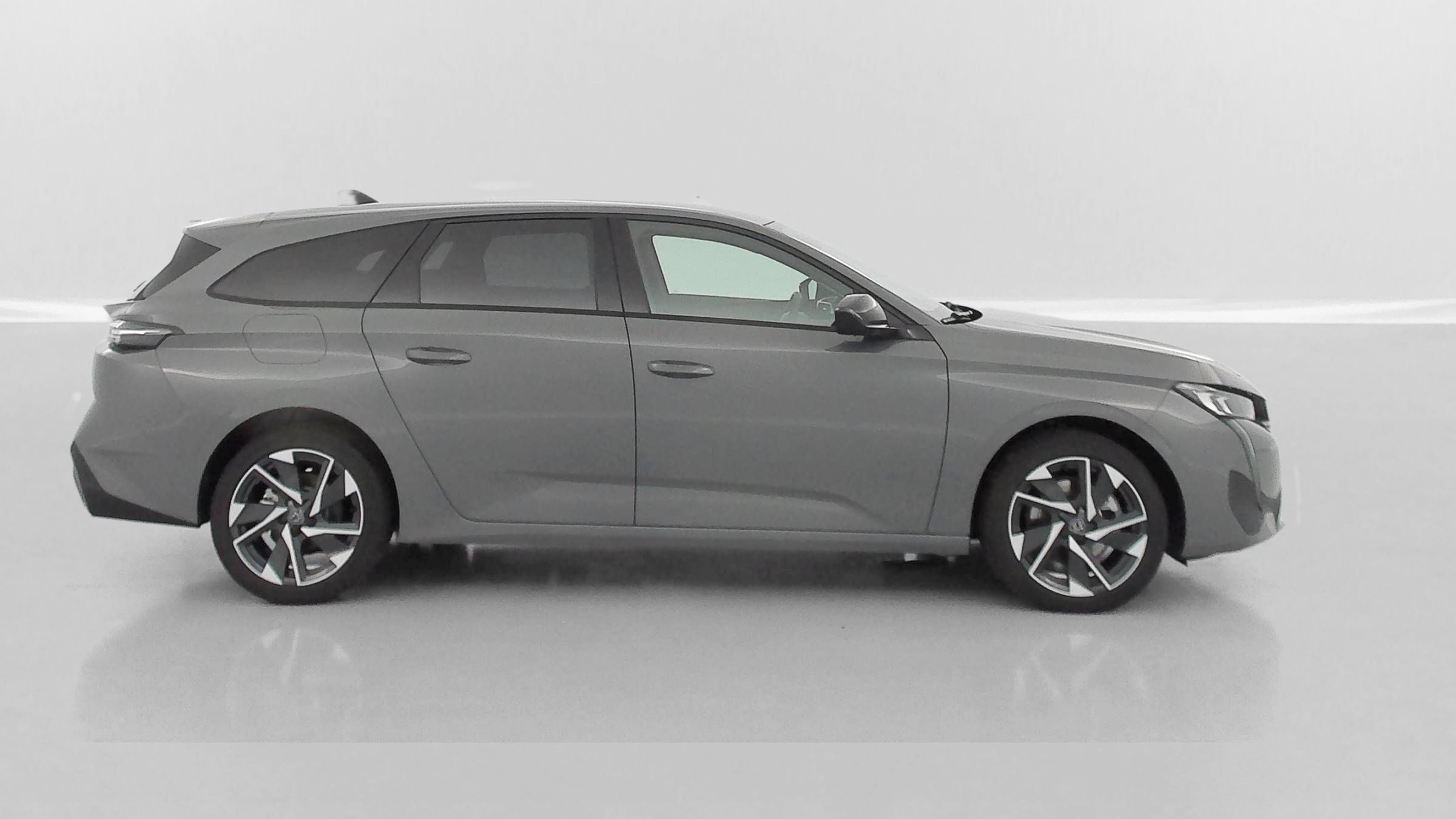 Peugeot 308 SW - Image 28