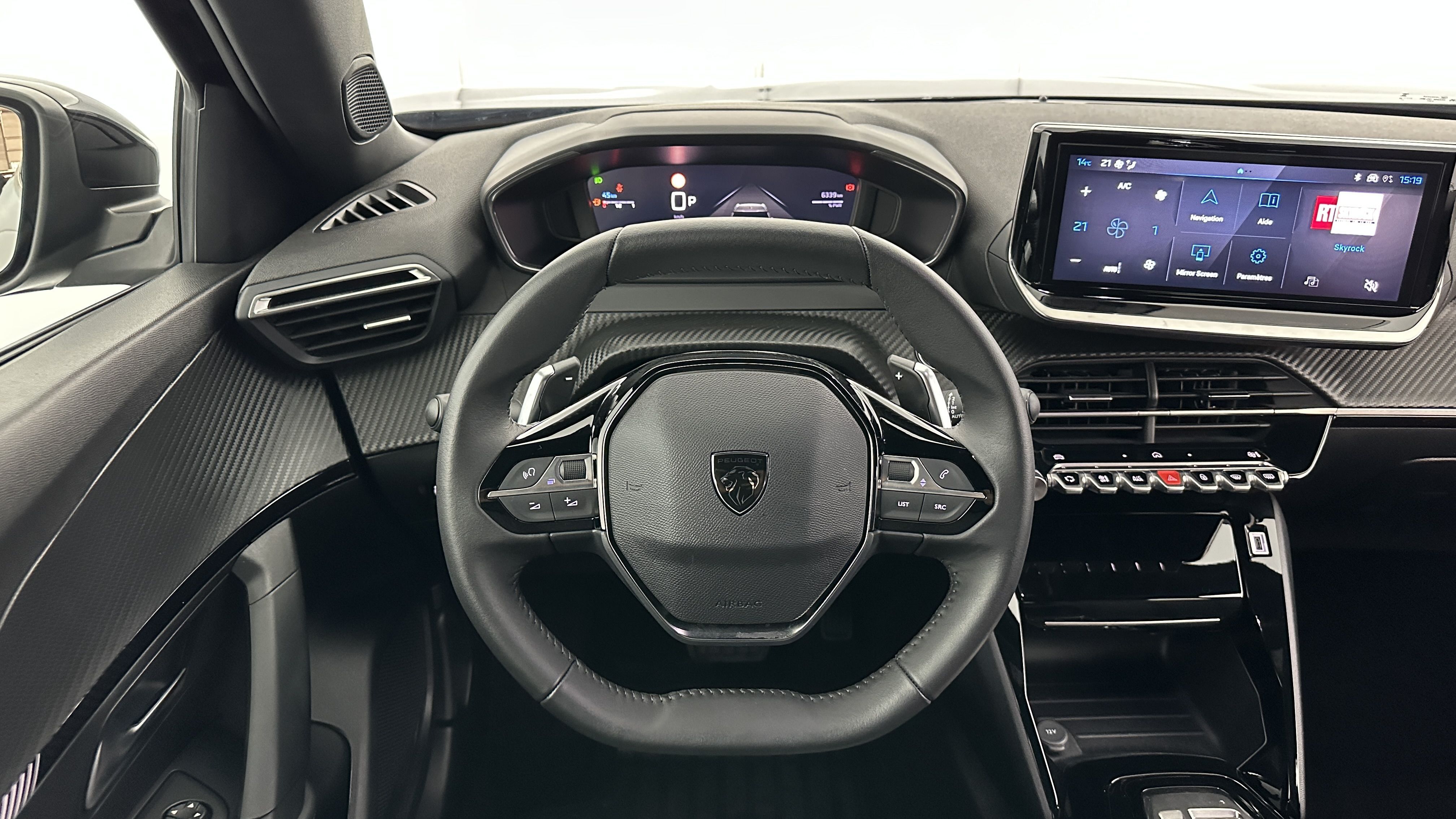 Peugeot 2008 - Image 14