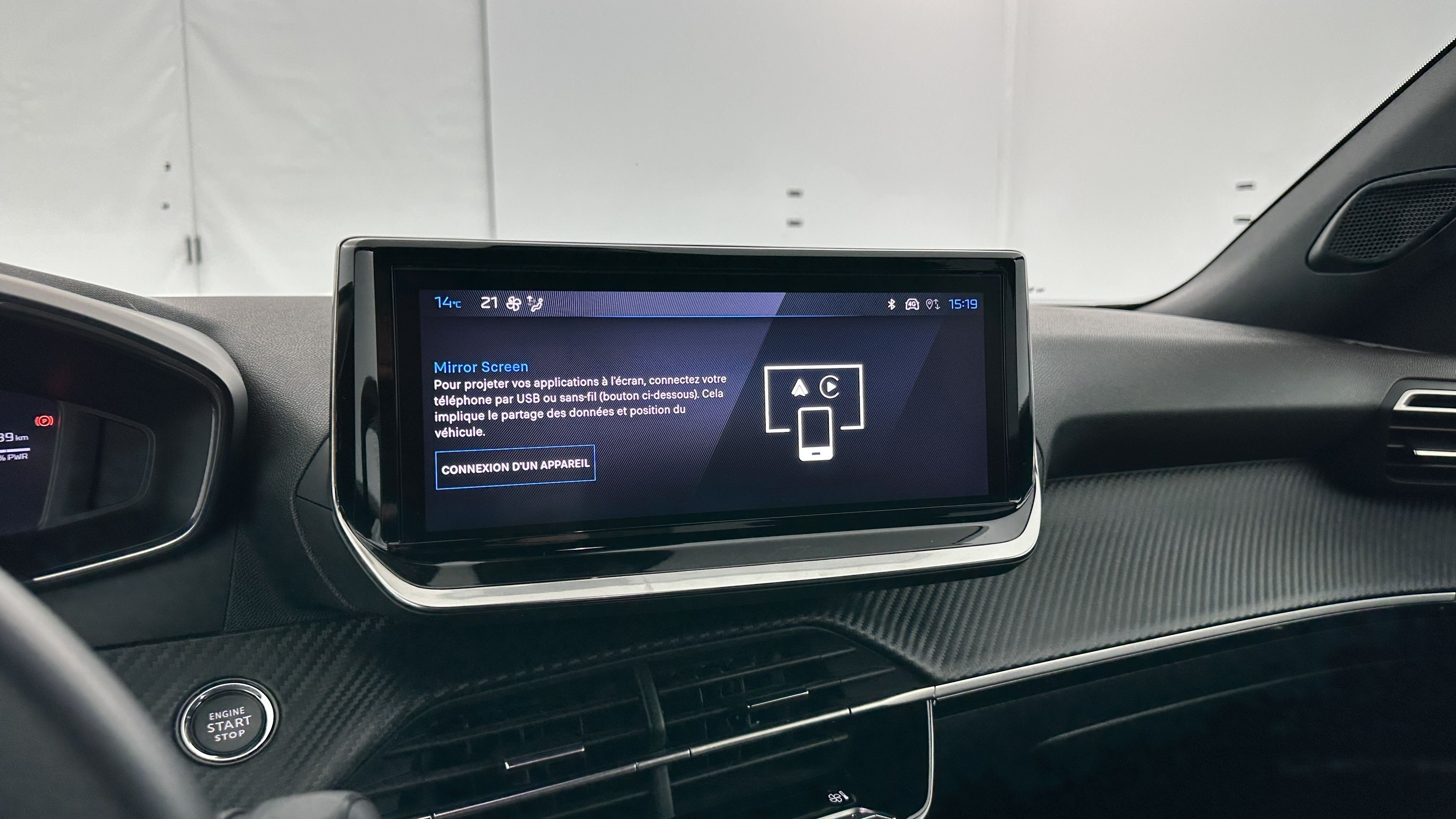 Peugeot 2008 - Image 20