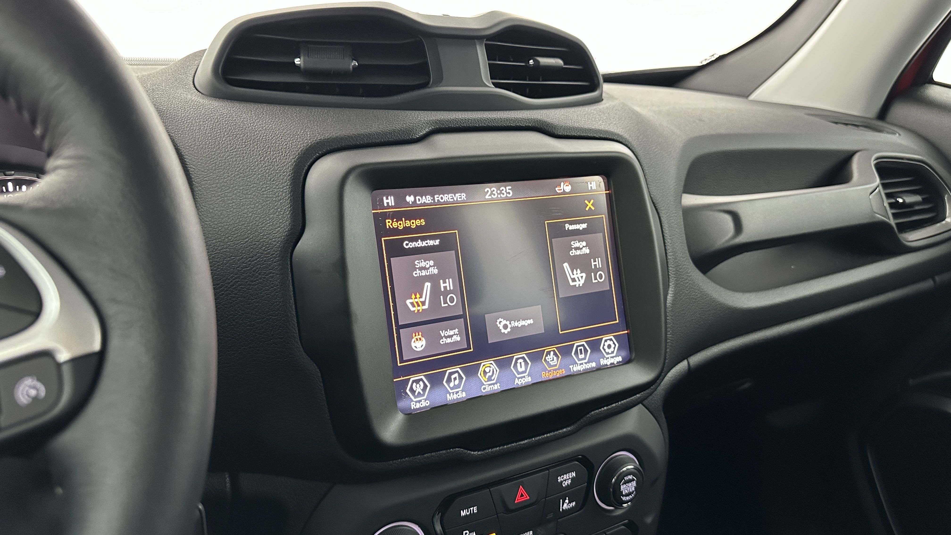 Jeep Renegade - Image 20