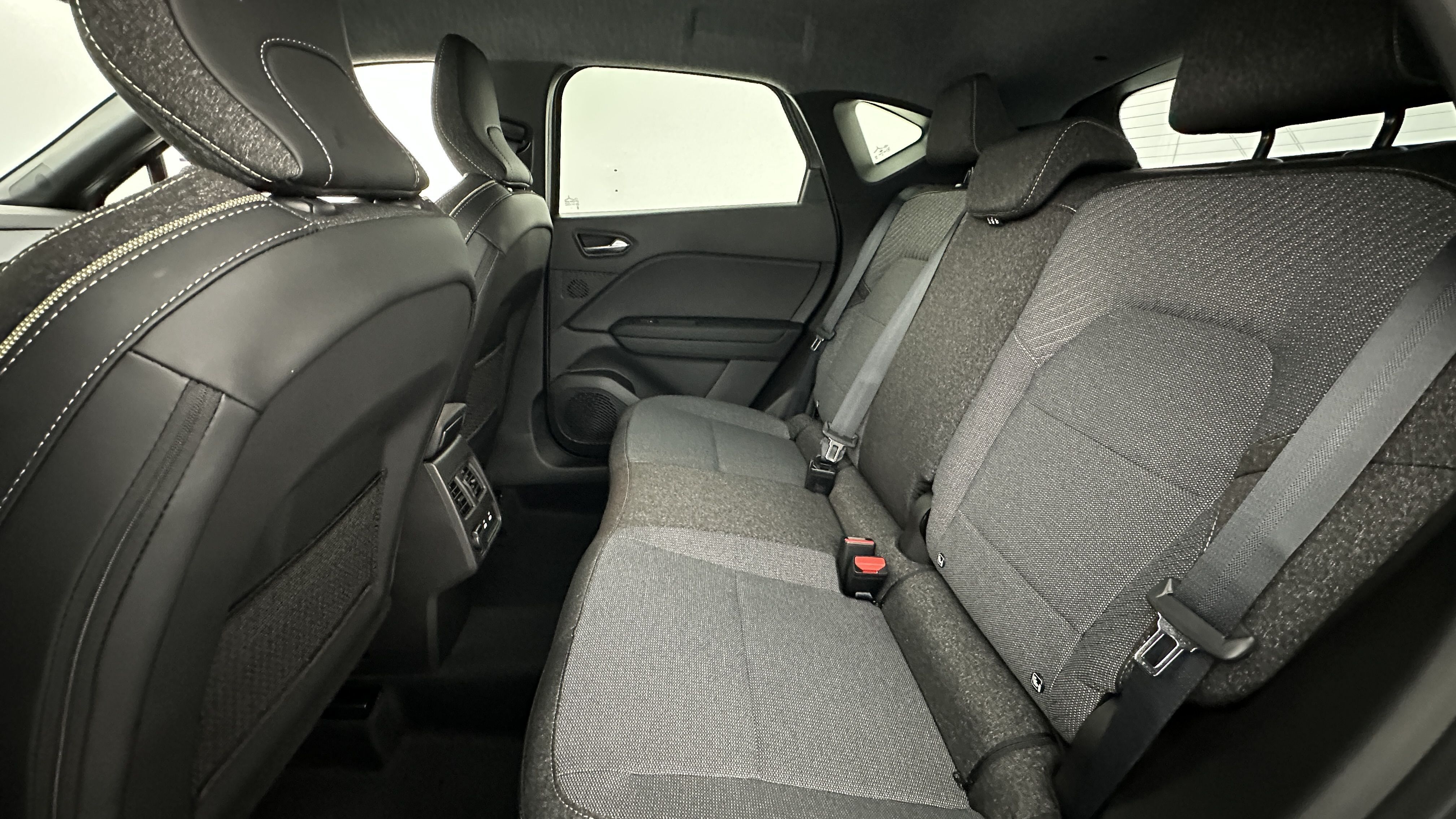 Renault Captur - Image 9