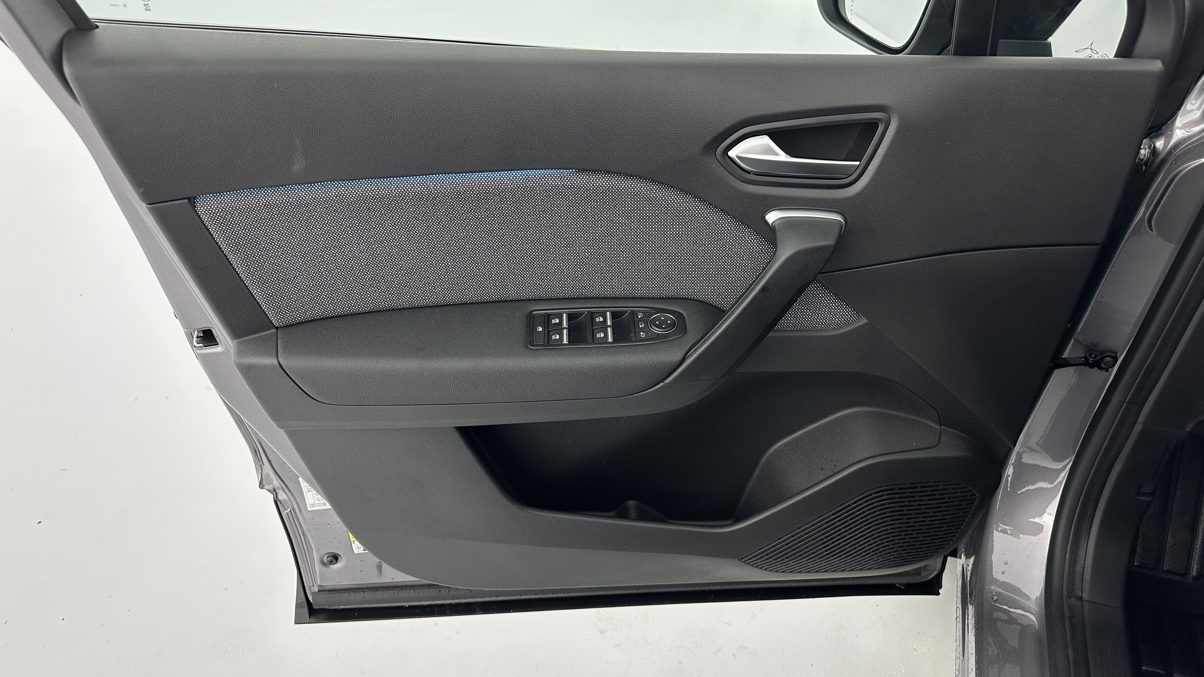 Renault Captur - Image 13