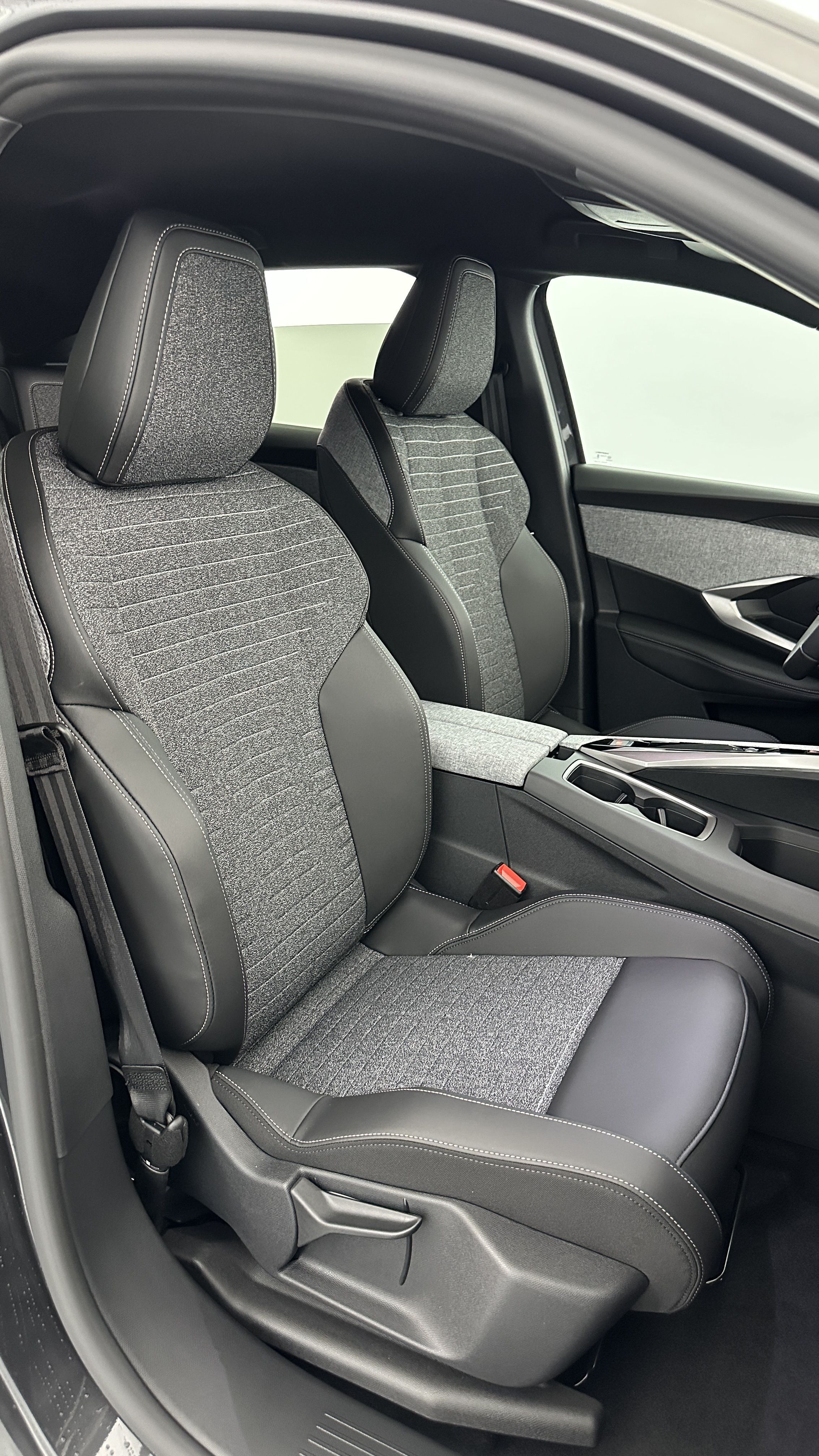 Peugeot 3008 - Image 17