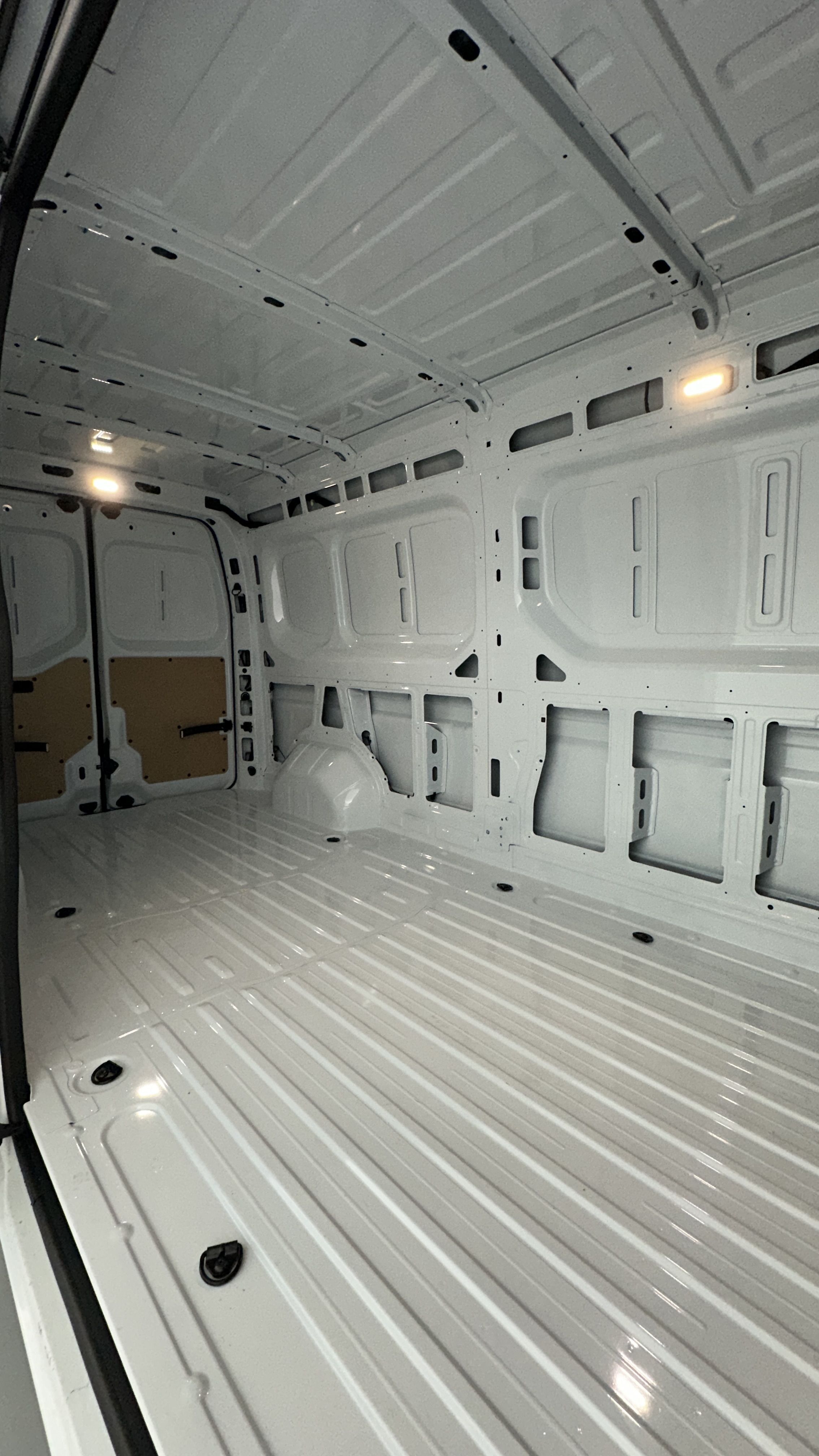 Nissan Interstar Fourgon - Image 8