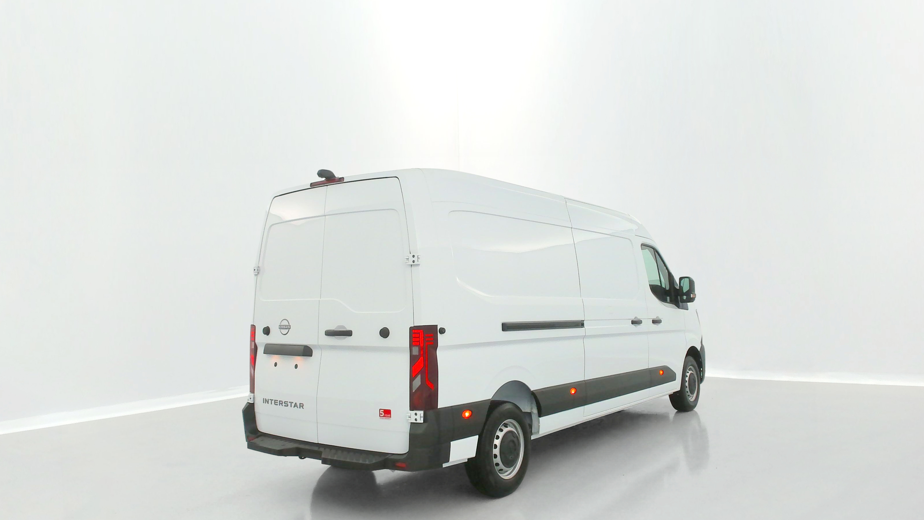 Nissan Interstar Fourgon - Image 17
