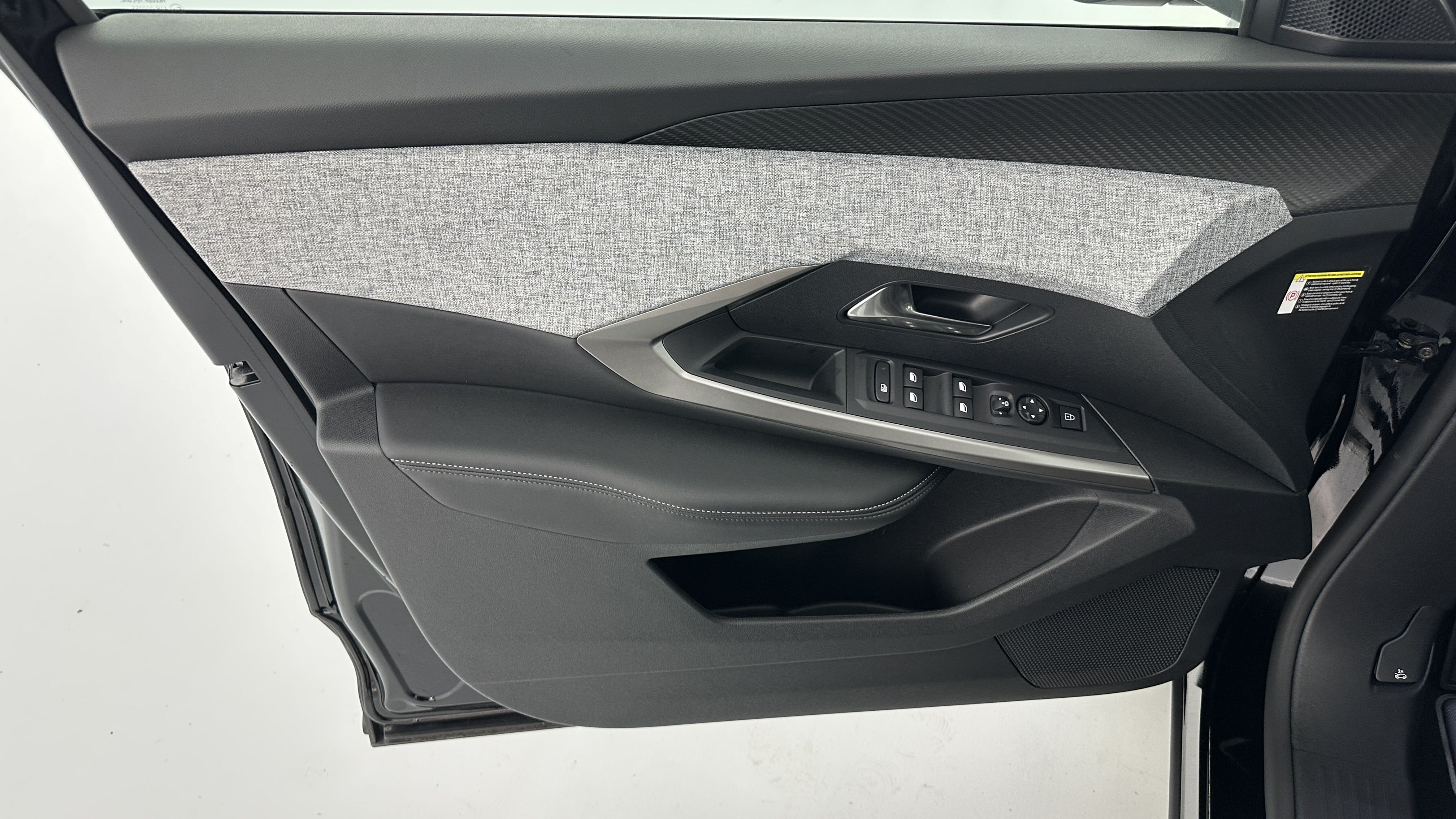 Peugeot 3008 - Image 13