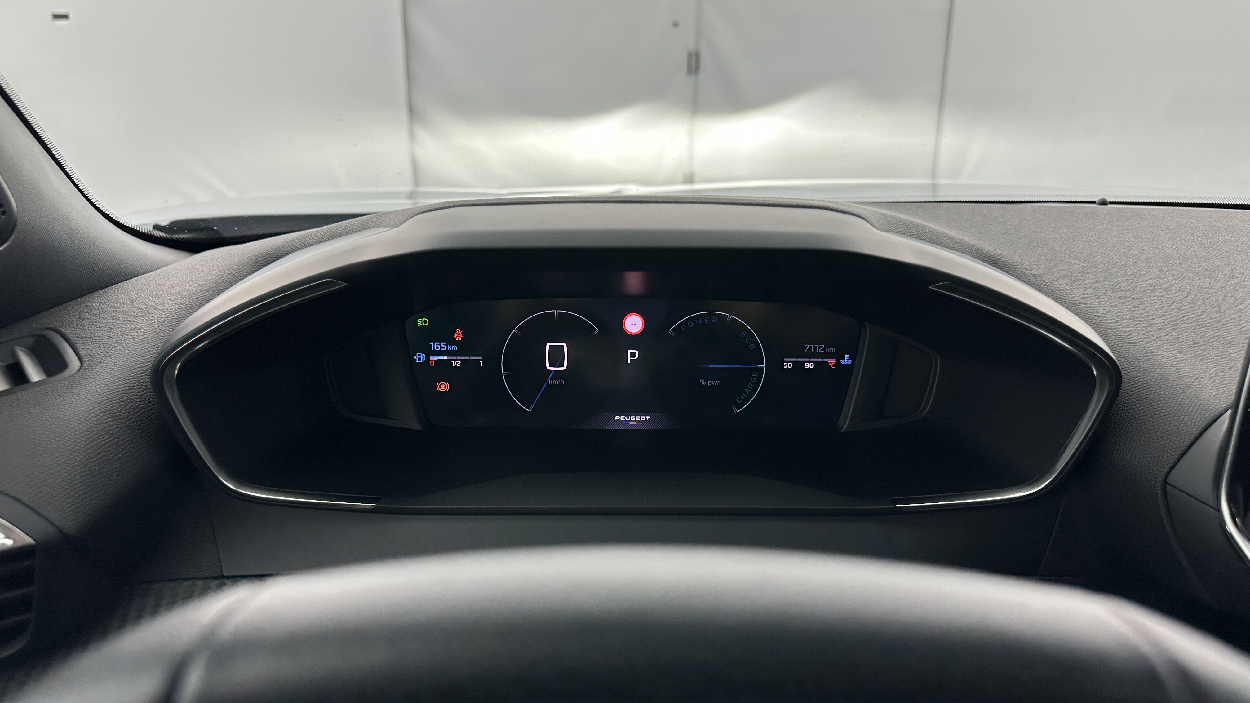 Peugeot 2008 - Image 15