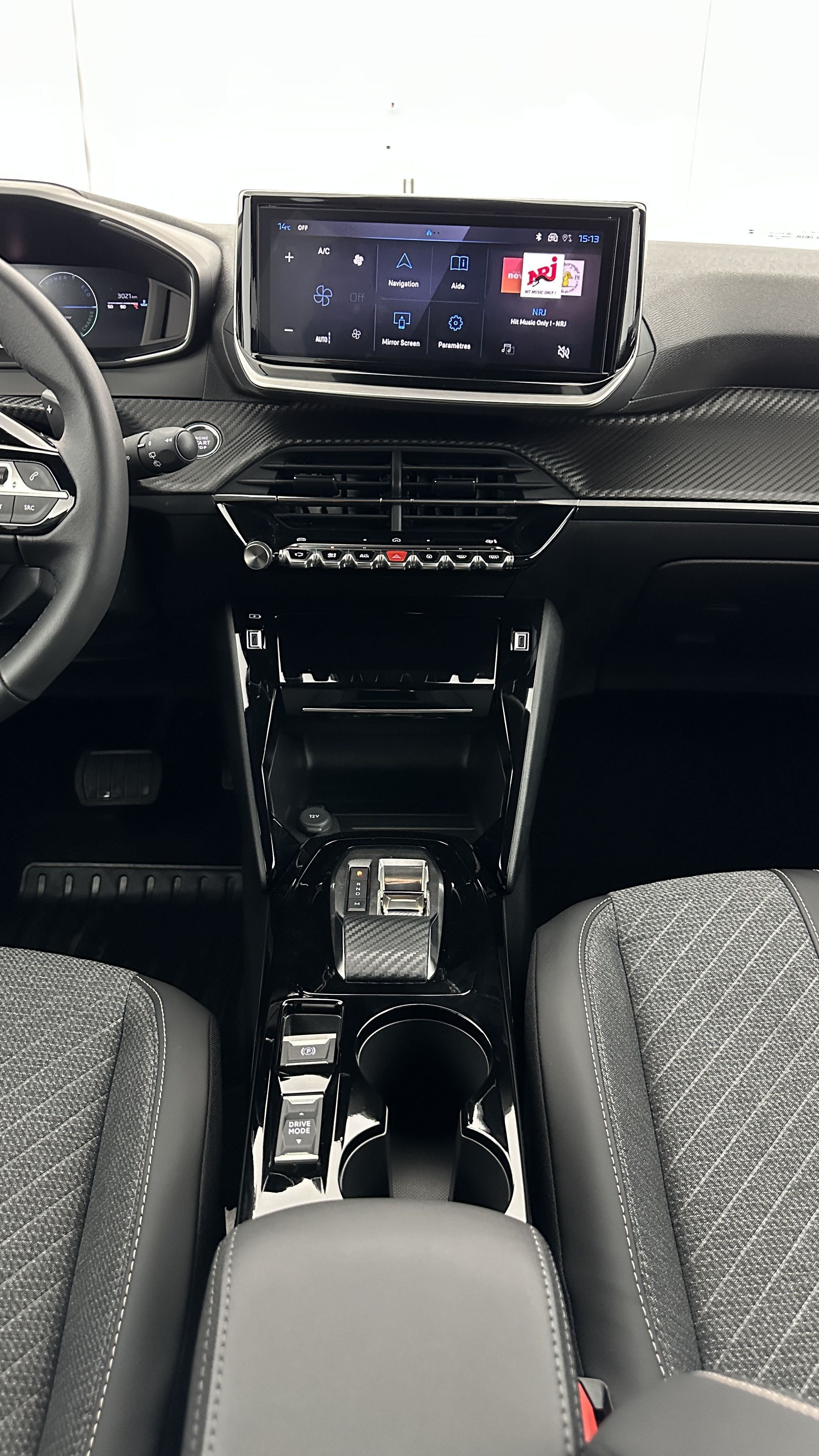 Peugeot 2008 - Image 15