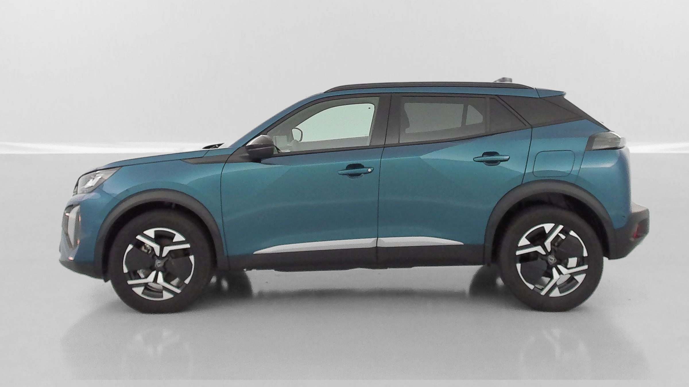 Peugeot 2008 - Image 4