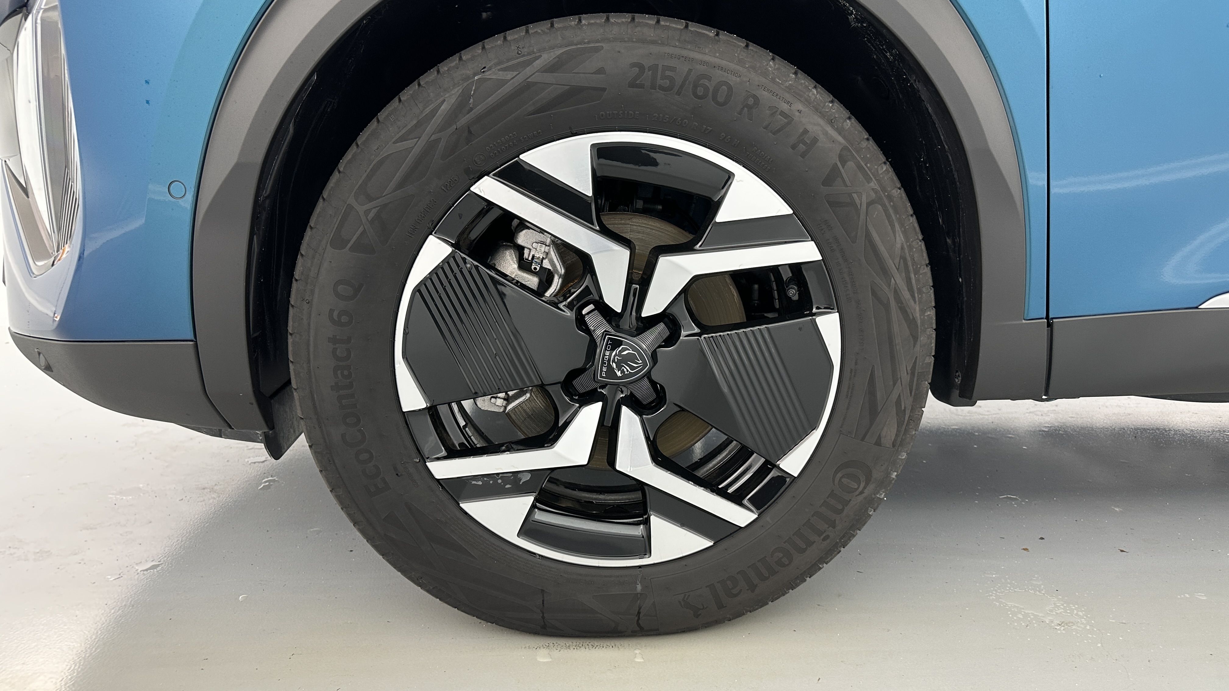 Peugeot 2008 - Image 12