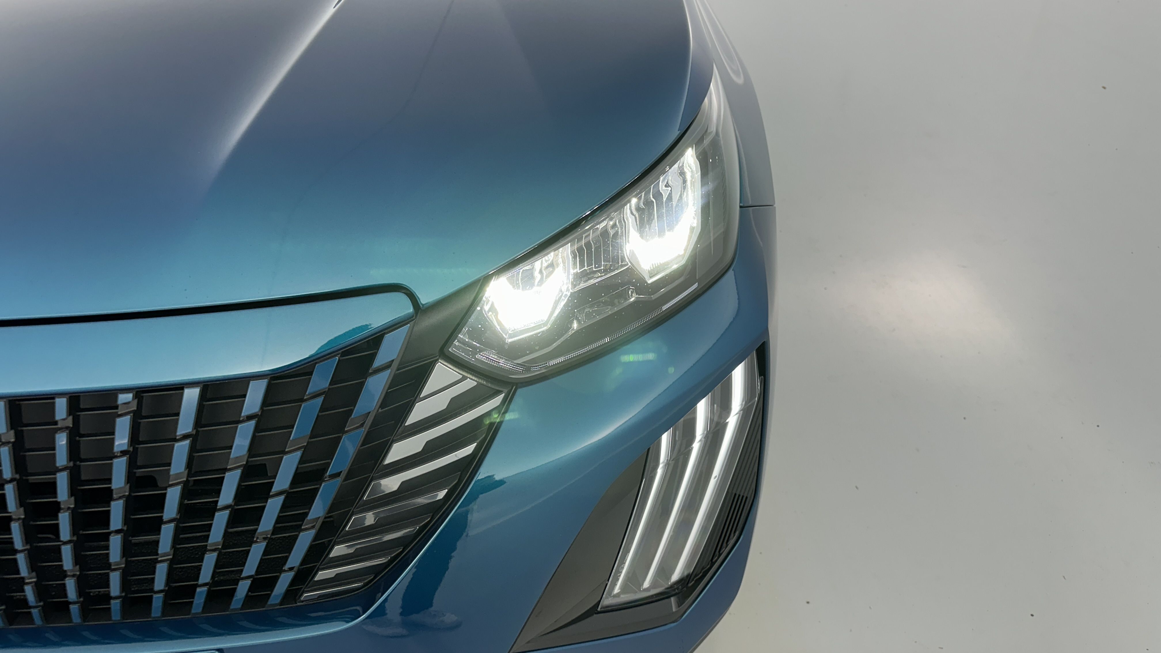 Peugeot 2008 - Image 25
