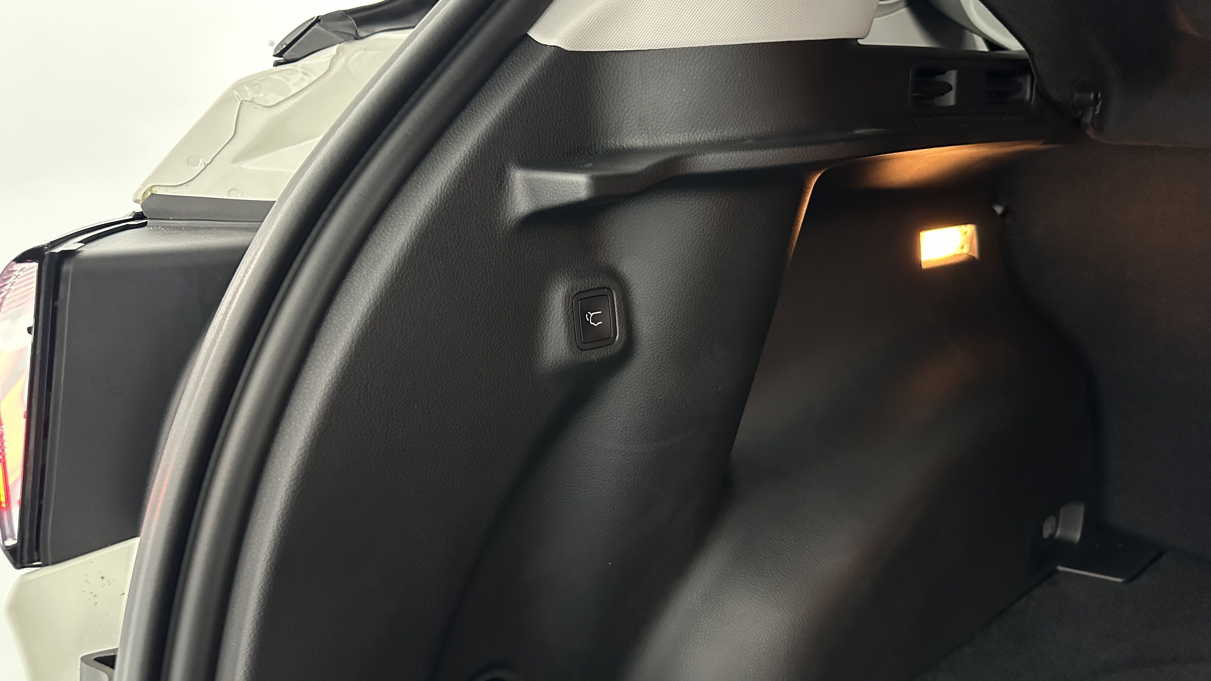 Jeep Compass - Image 27