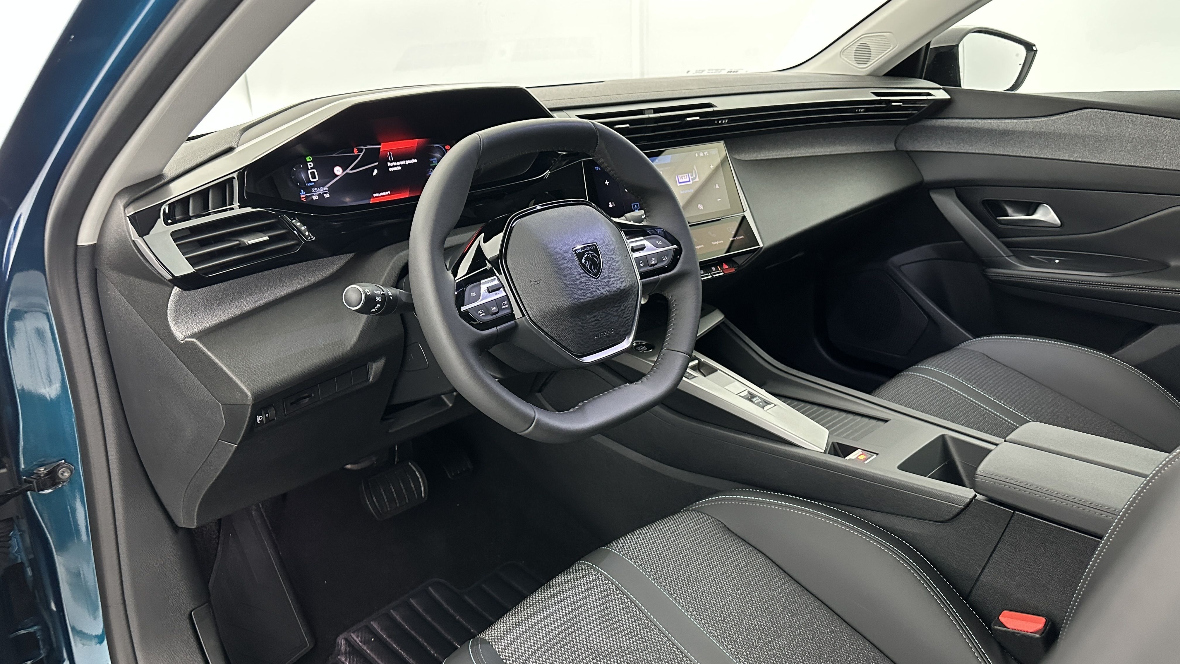 Peugeot 308 - Image 6