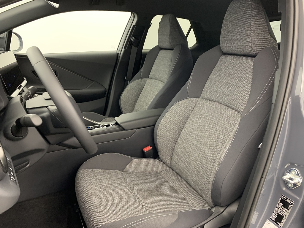 Toyota C-HR - Image 21