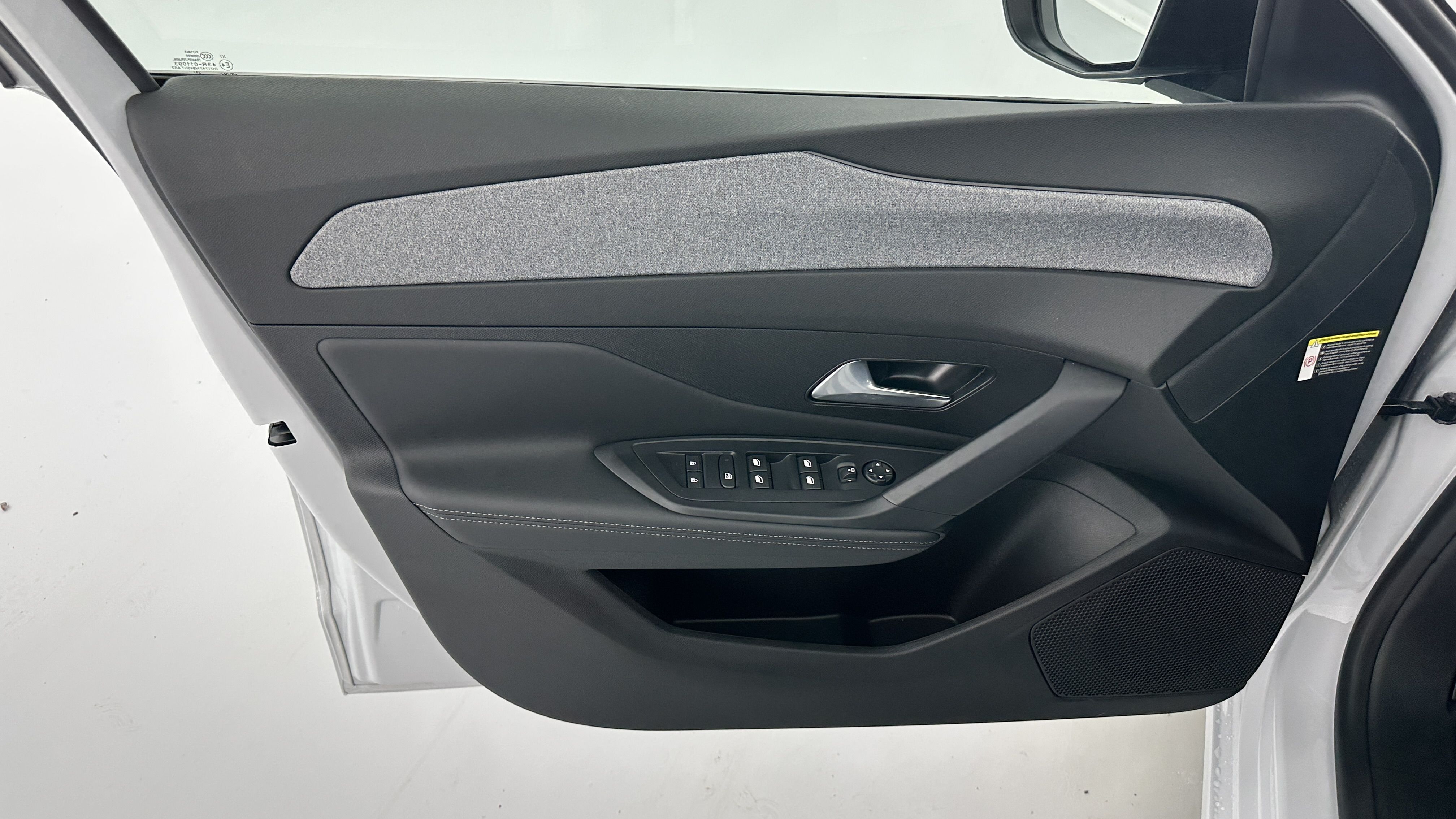 Peugeot 308 - Image 13