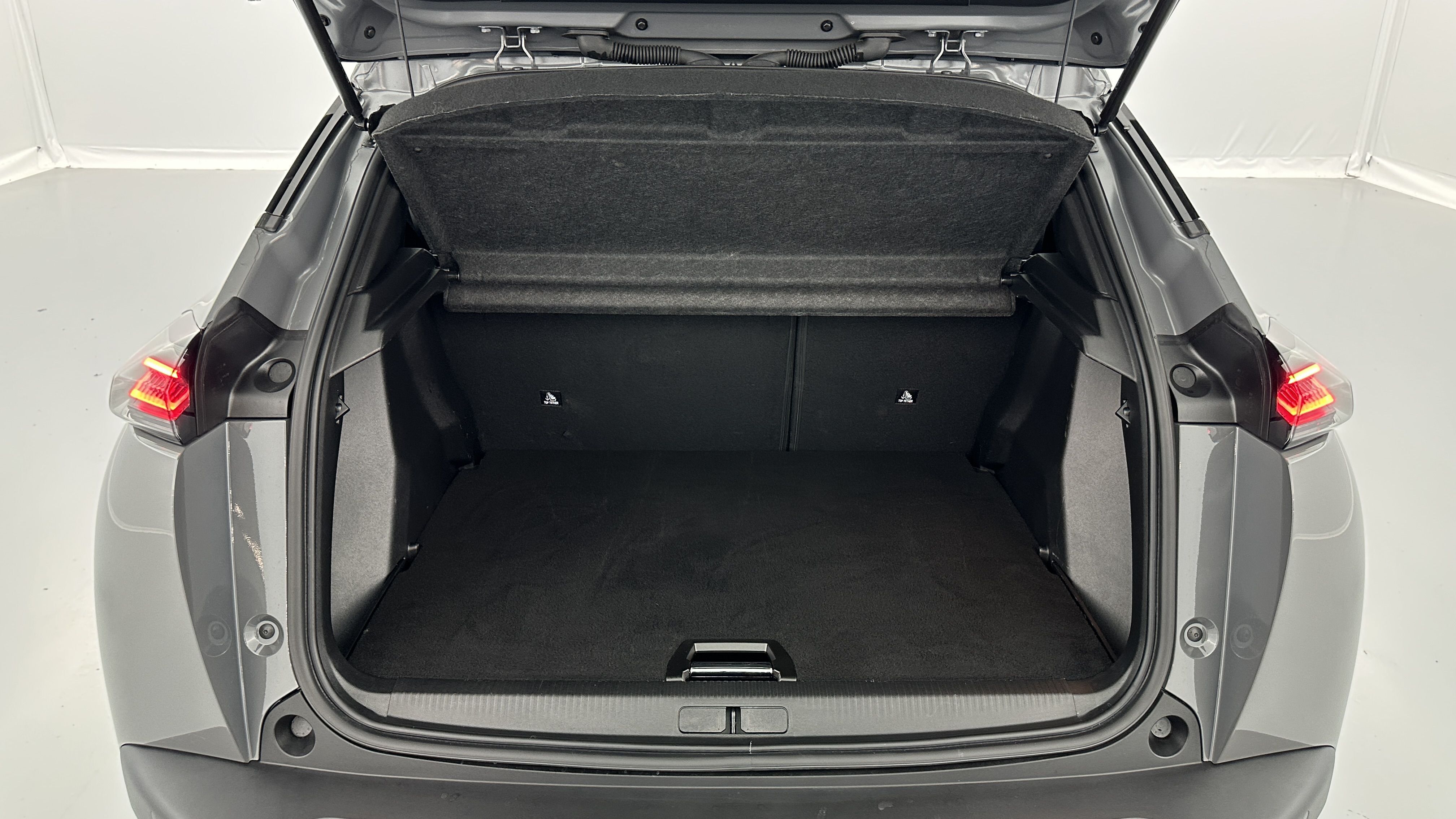 Peugeot 2008 - Image 10