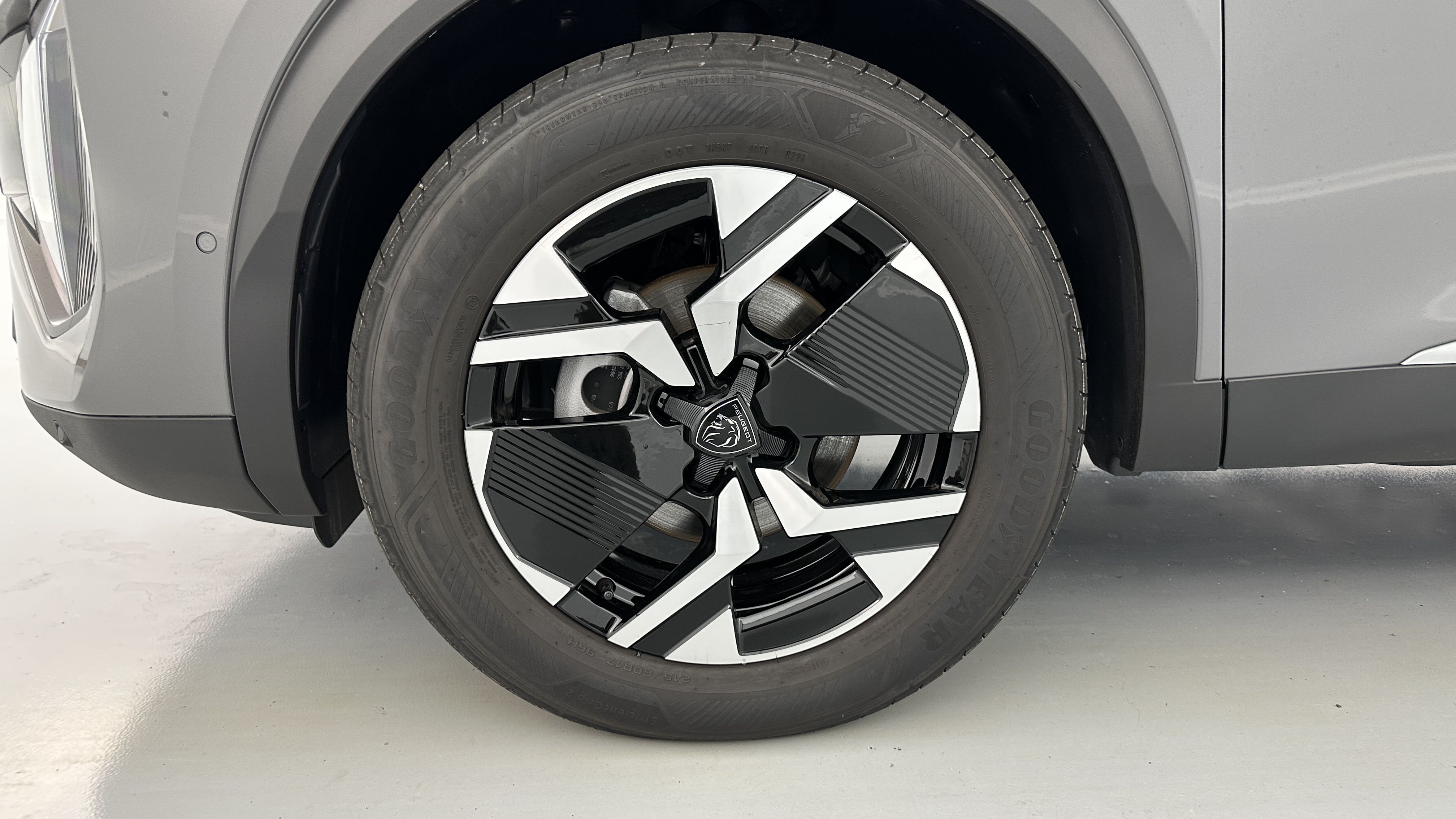 Peugeot 2008 - Image 12