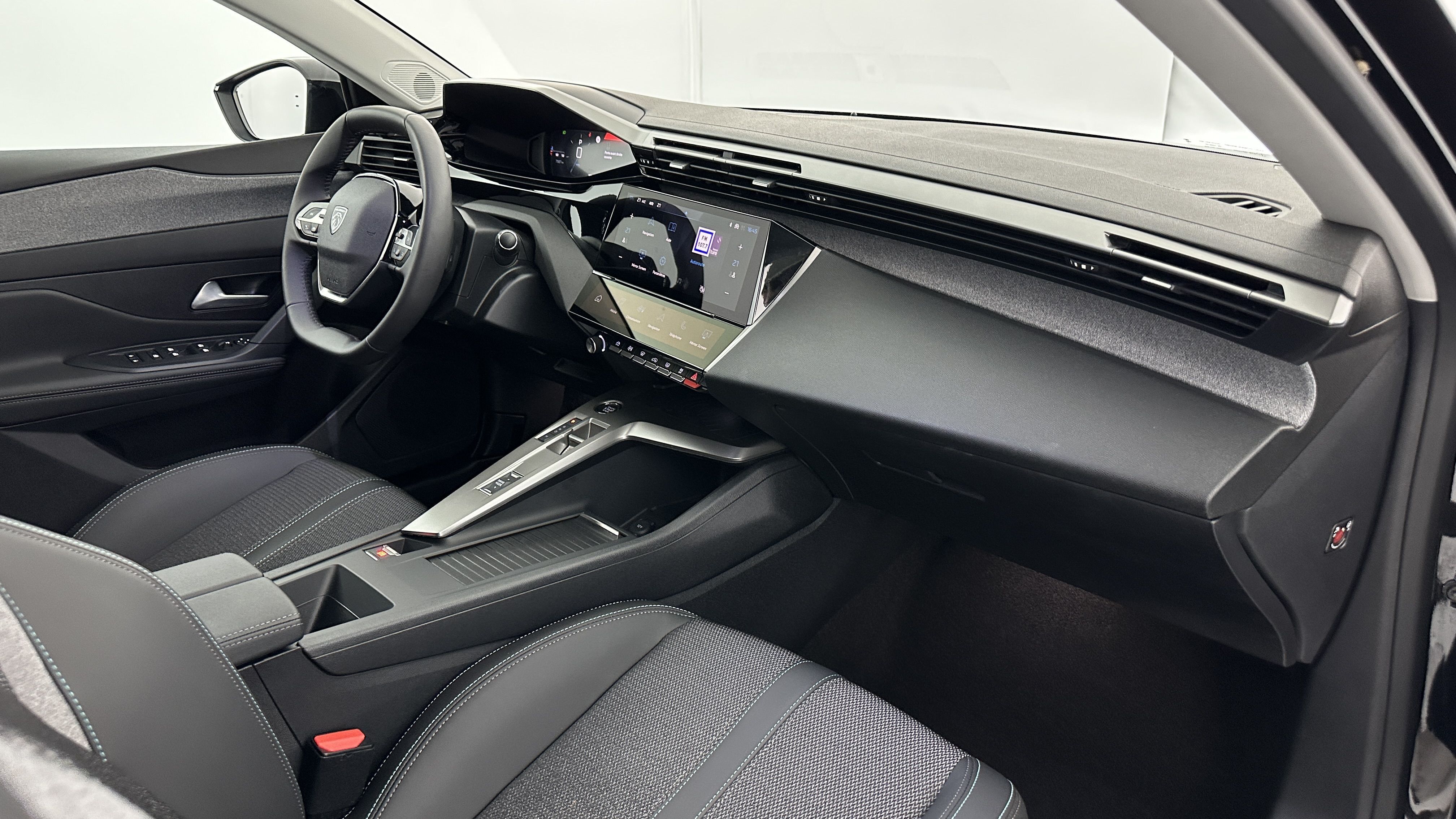 Peugeot 308 SW - Image 8