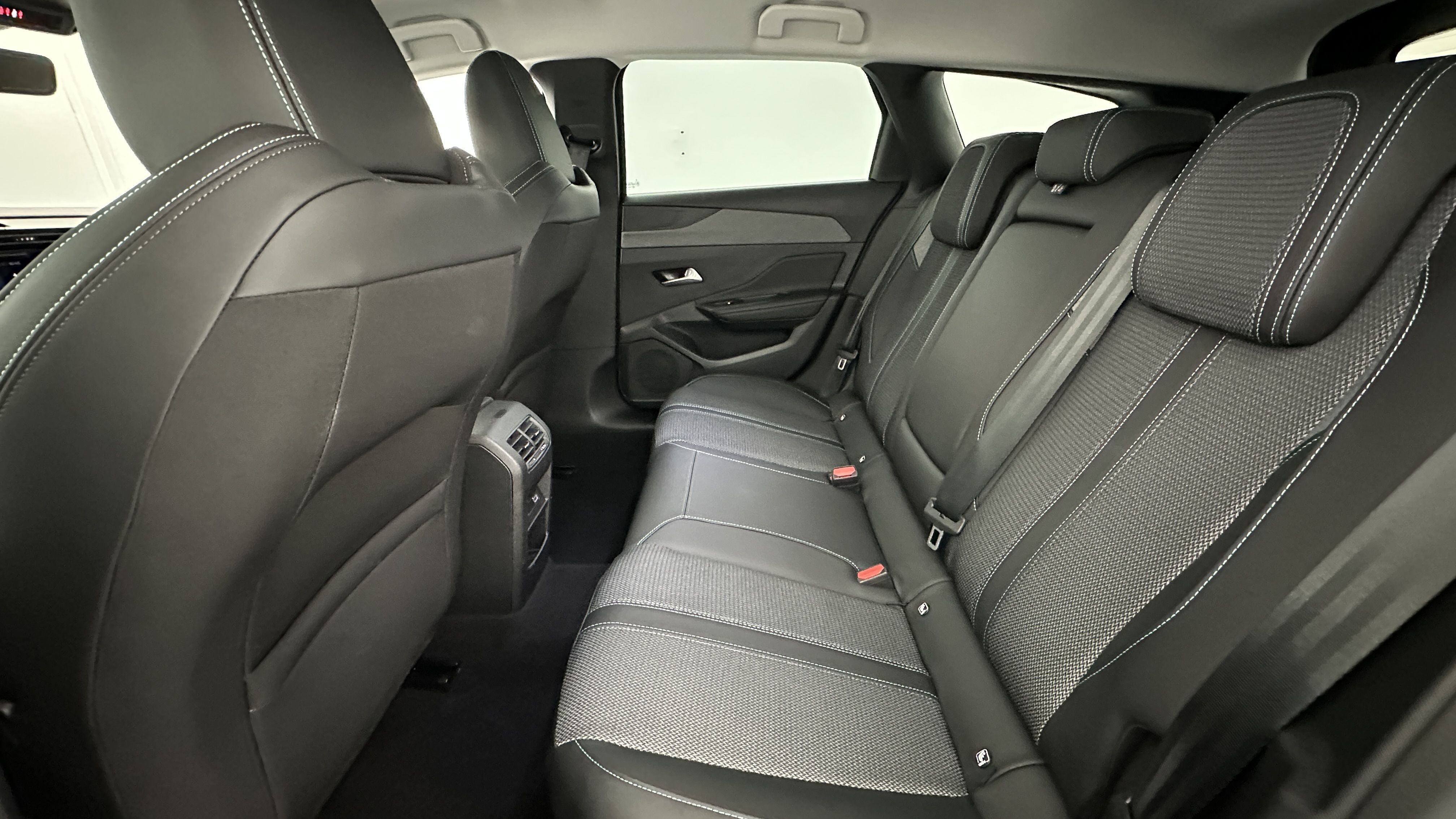 Peugeot 308 SW - Image 9