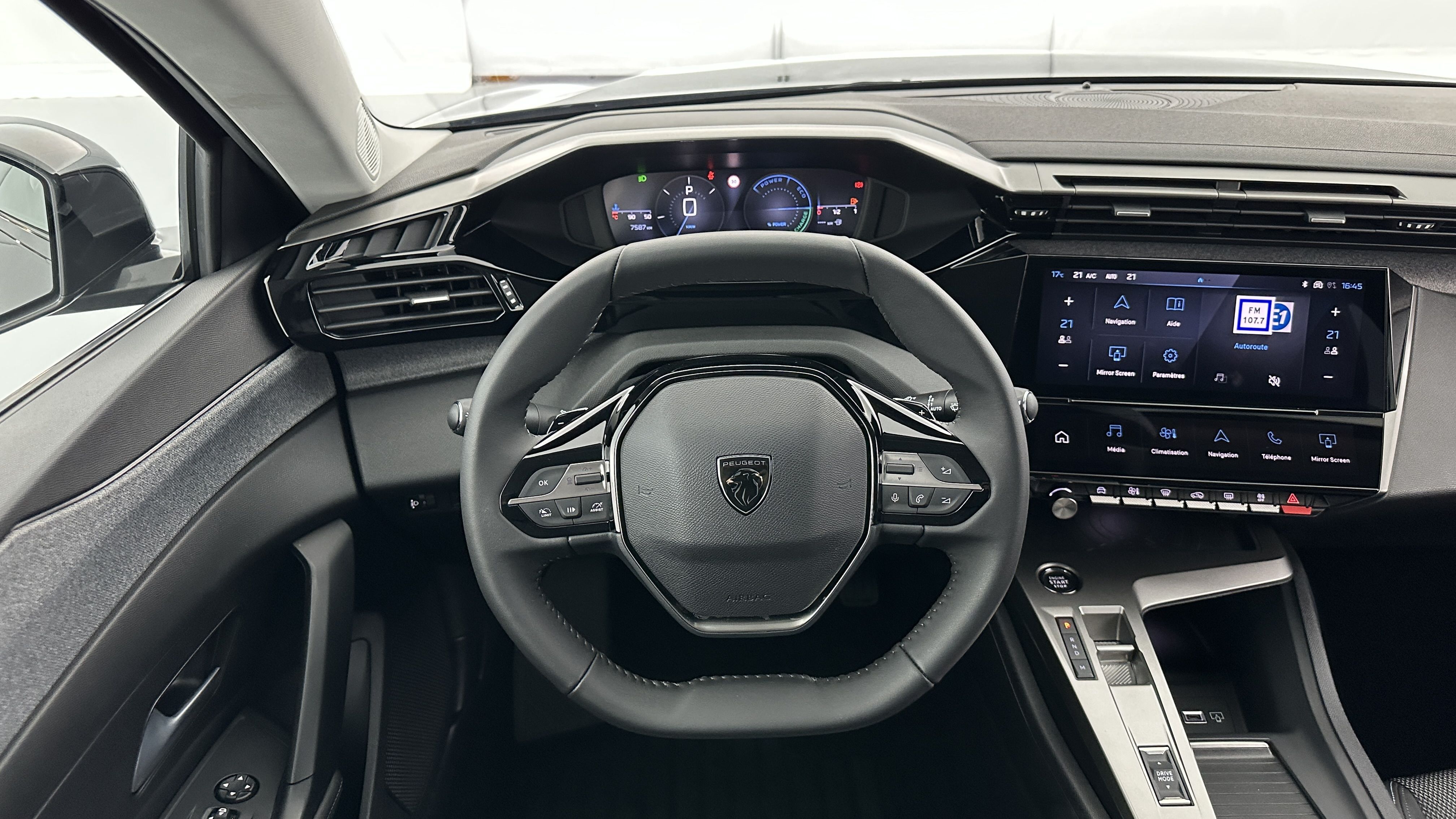 Peugeot 308 SW - Image 14