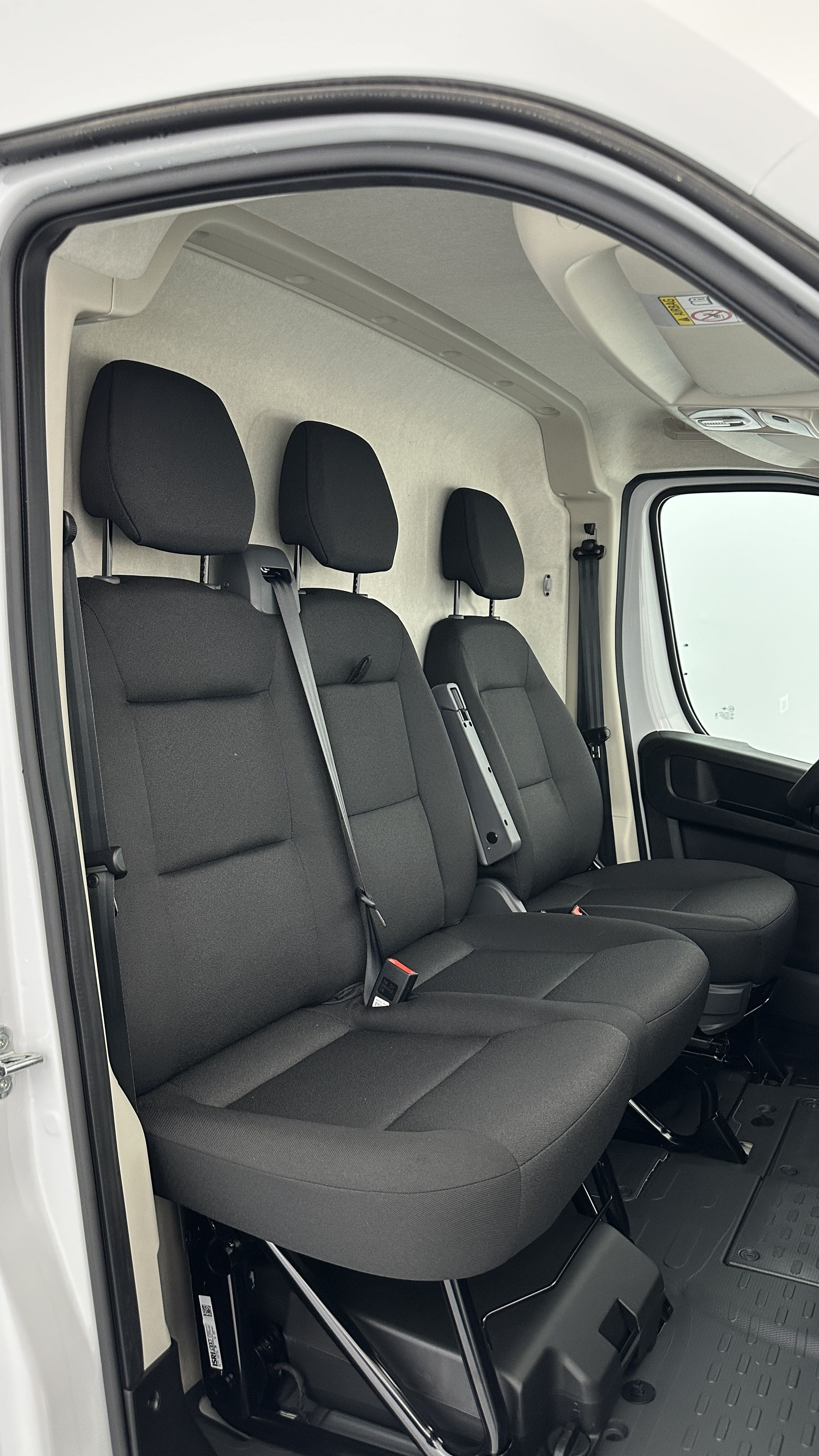 Peugeot Boxer - Image 10