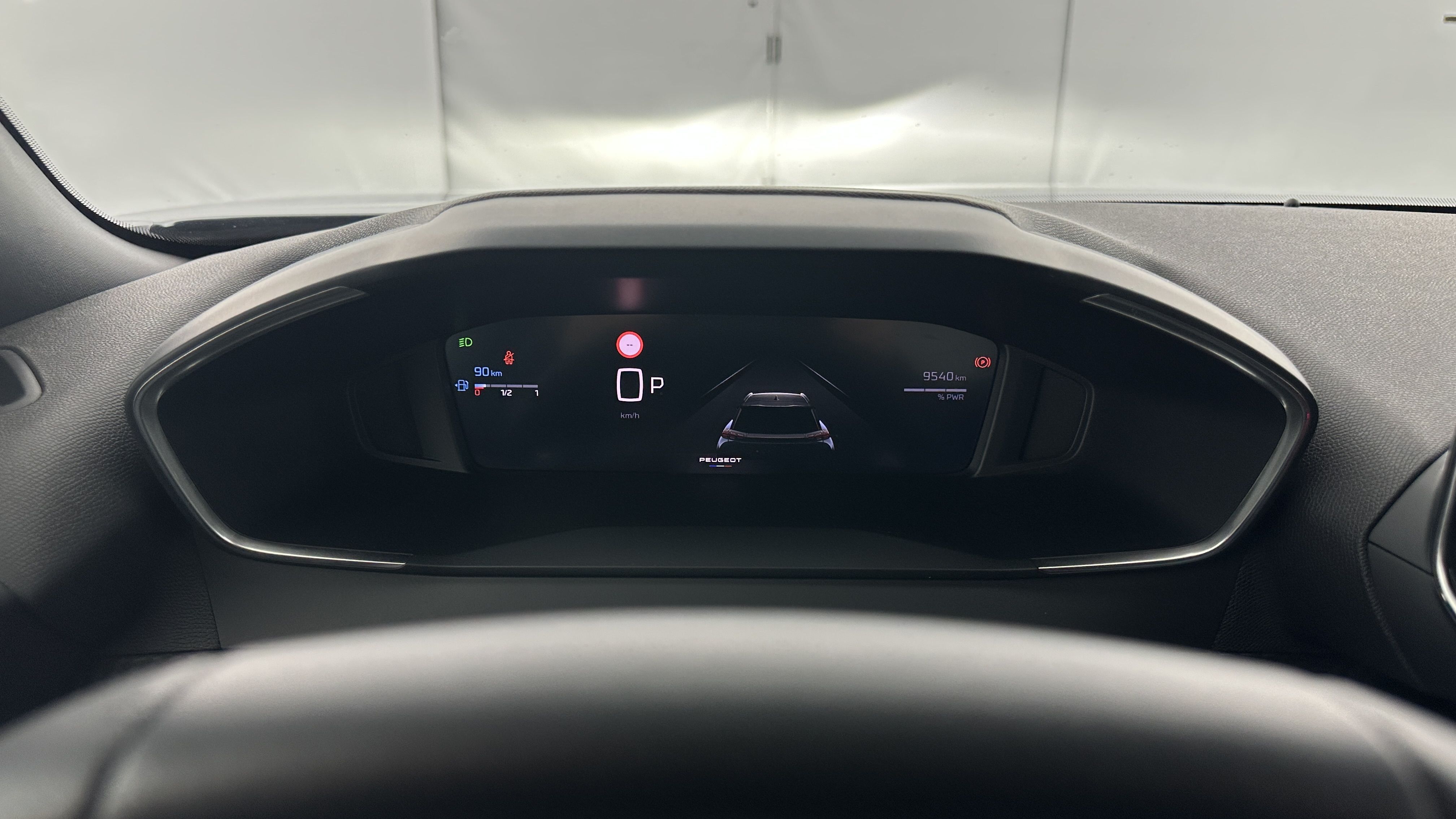 Peugeot 2008 - Image 15