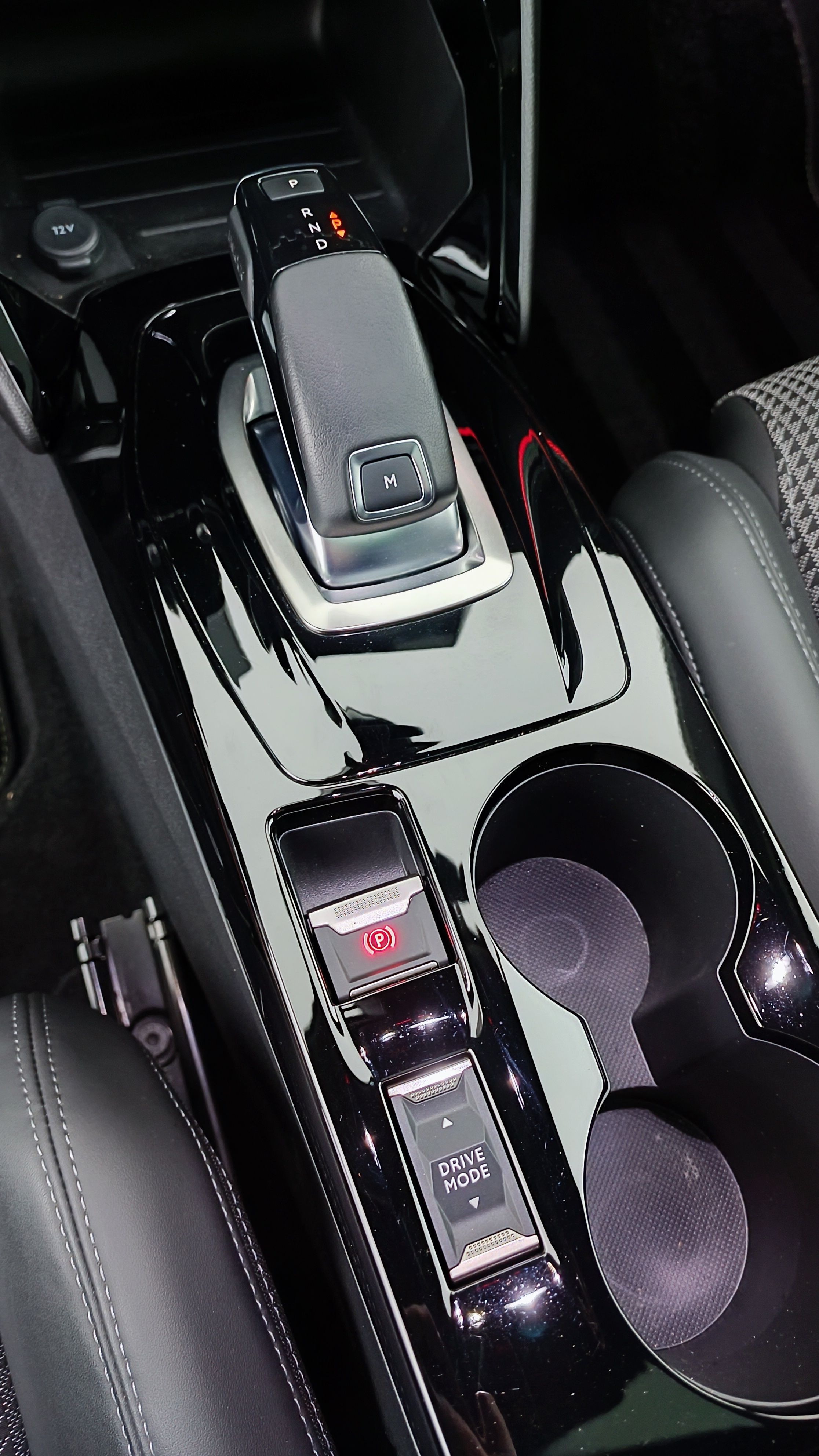 Peugeot 2008 - Image 17