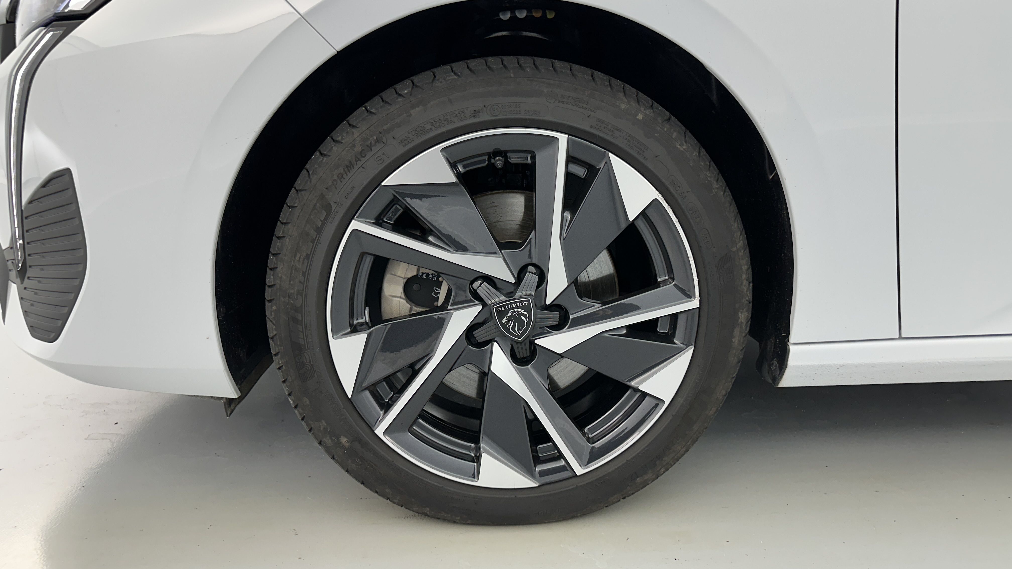 Peugeot 308 - Image 12