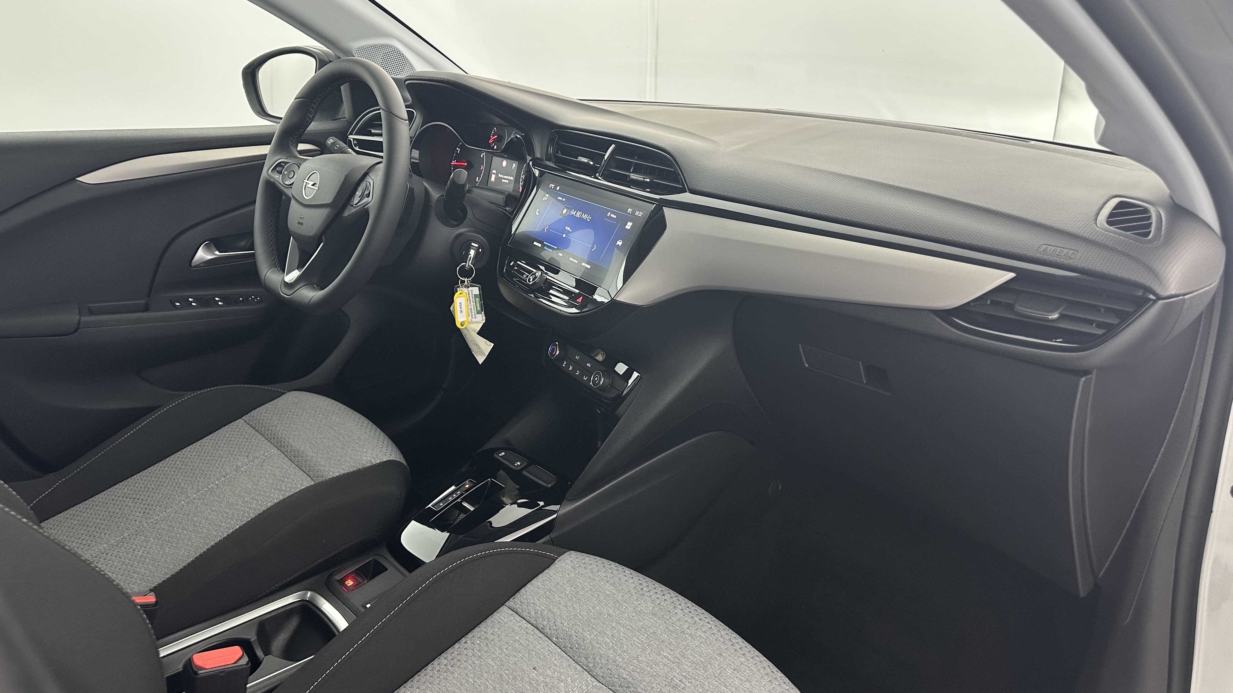 Opel Corsa - Image 8