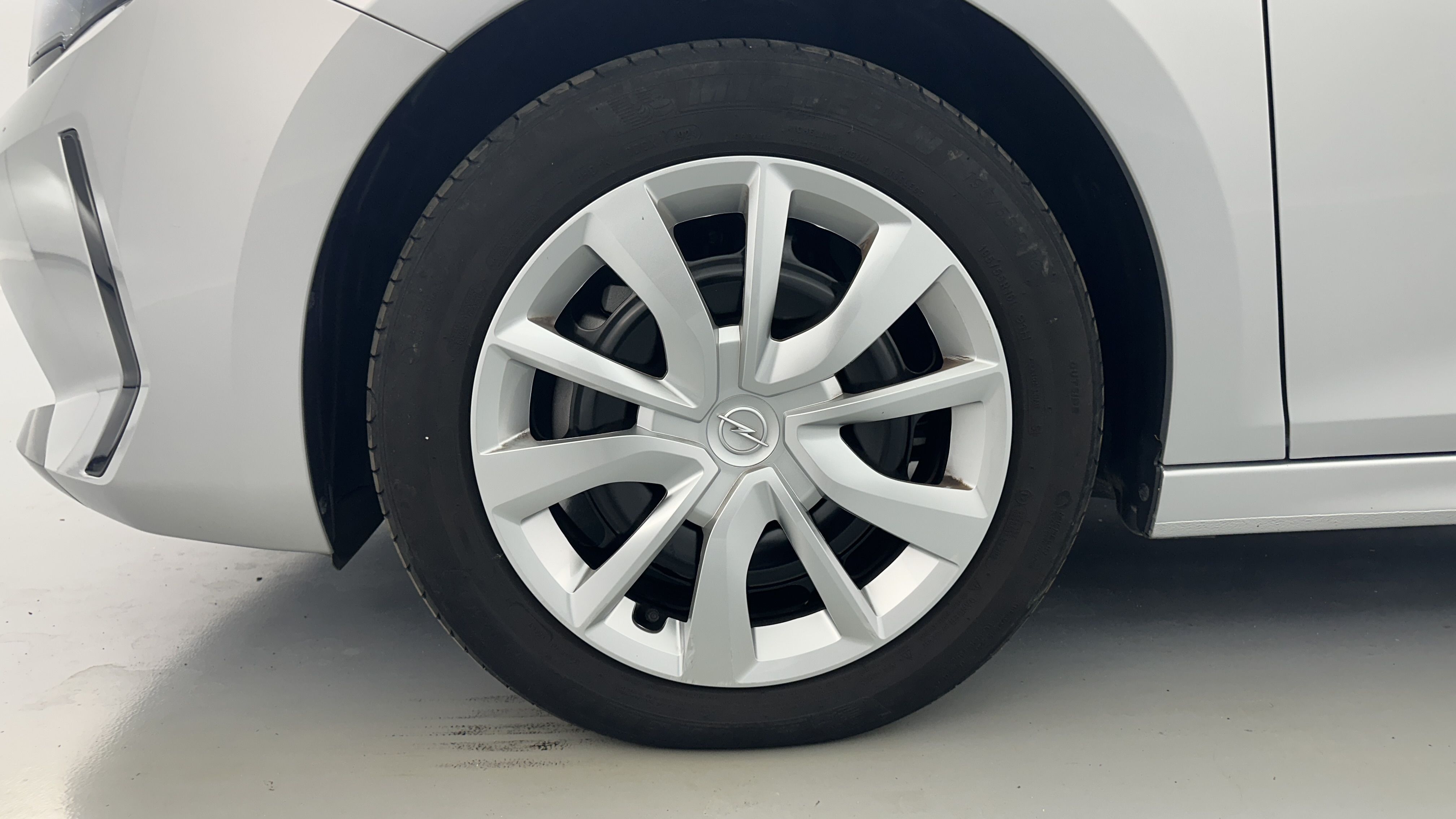 Opel Corsa - Image 12