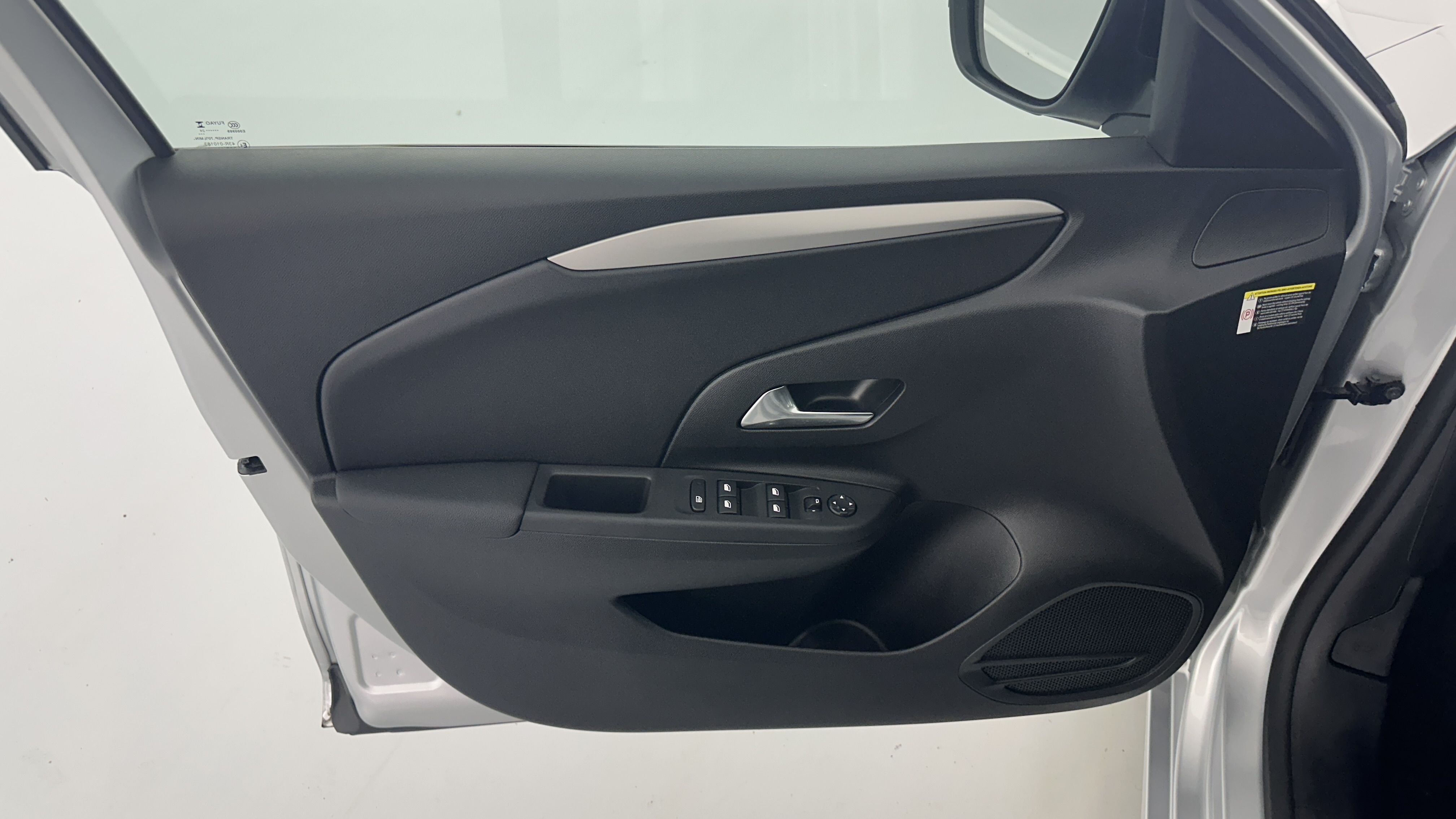 Opel Corsa - Image 13