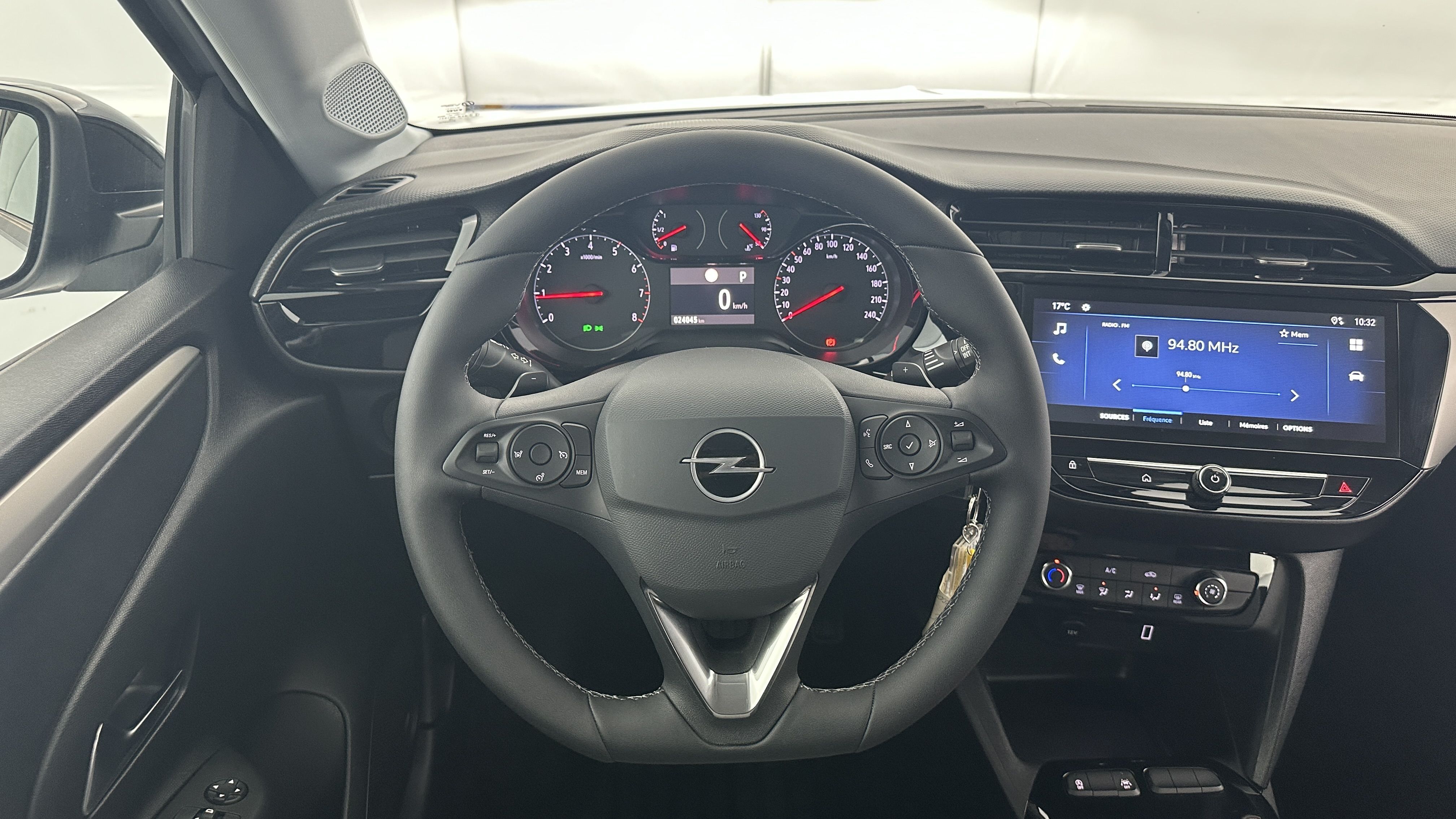 Opel Corsa - Image 14