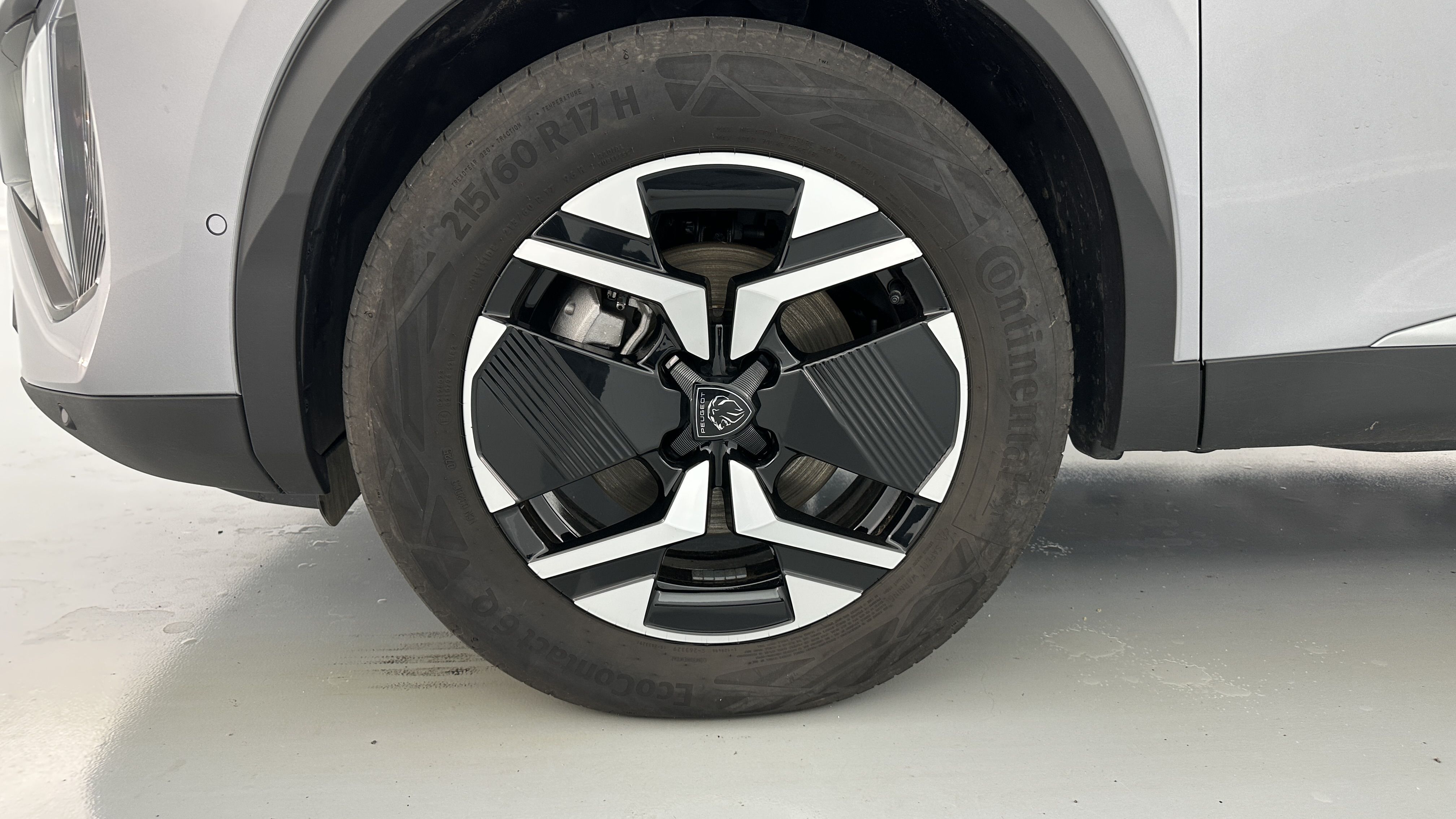 Peugeot 2008 - Image 12