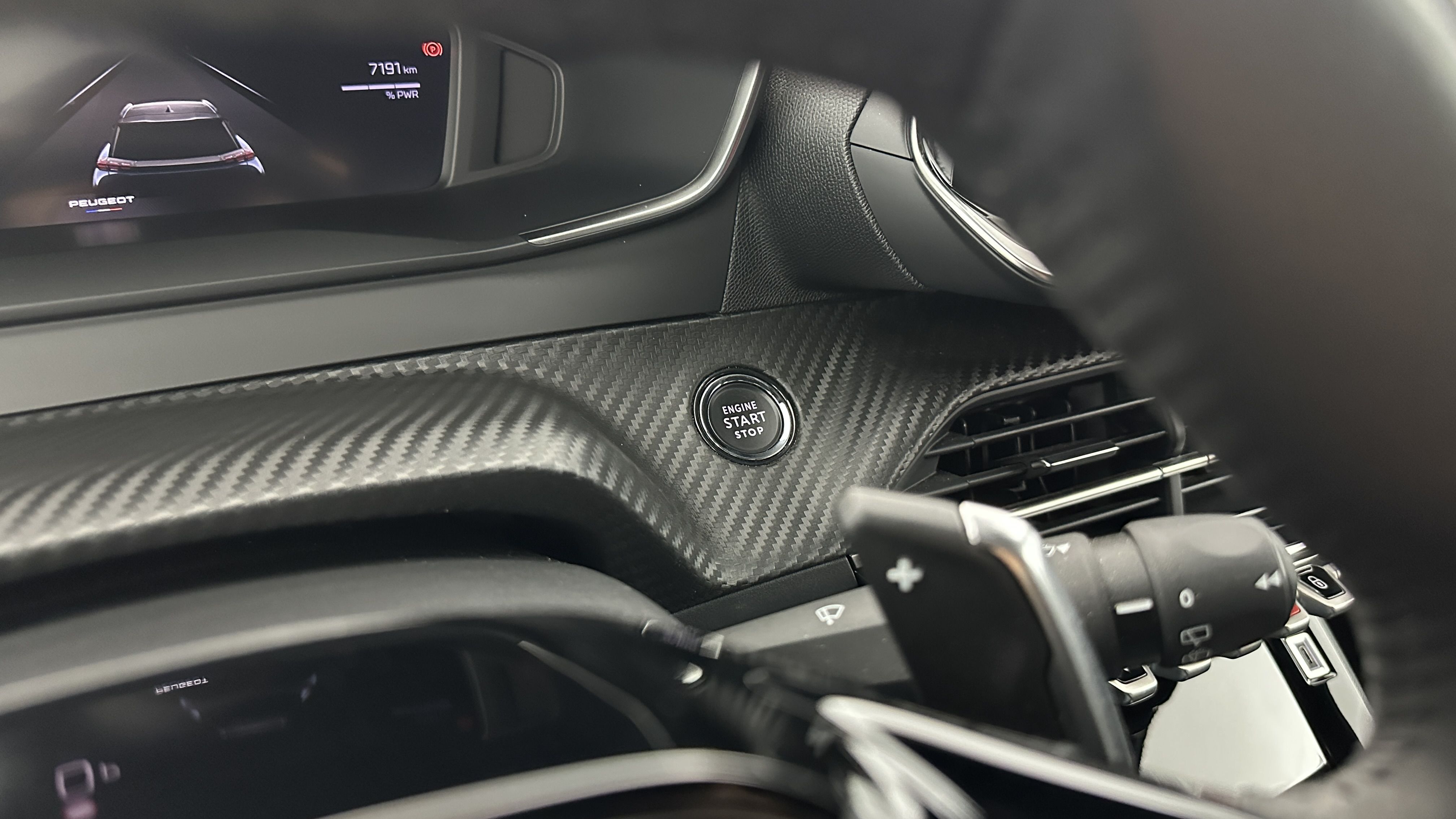 Peugeot 2008 - Image 24